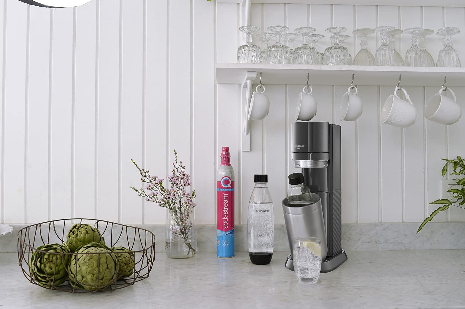 SodaStream DUO Machine à Eau Pétillante pour Carafe en Verre | Pack 2 Carafes en Verre 1L + 1 Bouteille 1L Compatibles Lave-Vaisselle + 1 Recharge de Gaz 60L à Clipser | Noire [Amazon Exclusive]