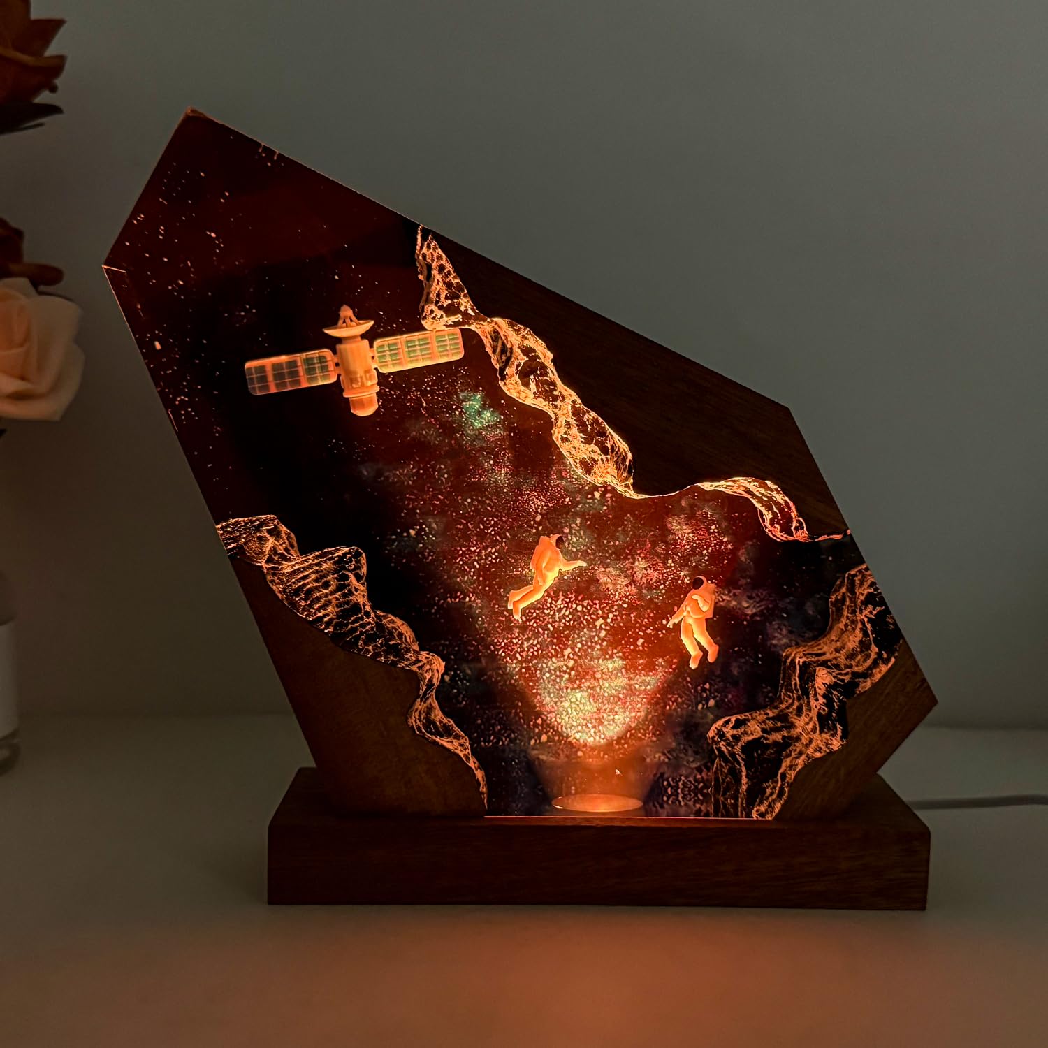 Space Resin Lamp,Astronaut Resin Night Light with Wood Base,Galaxy Lamp,Office Bedroom Decor,Aerospace Enthusiasts Collectibles,Space Gifts for Boy Husband,Astronaut Gifts for Men & Women (10"x6")