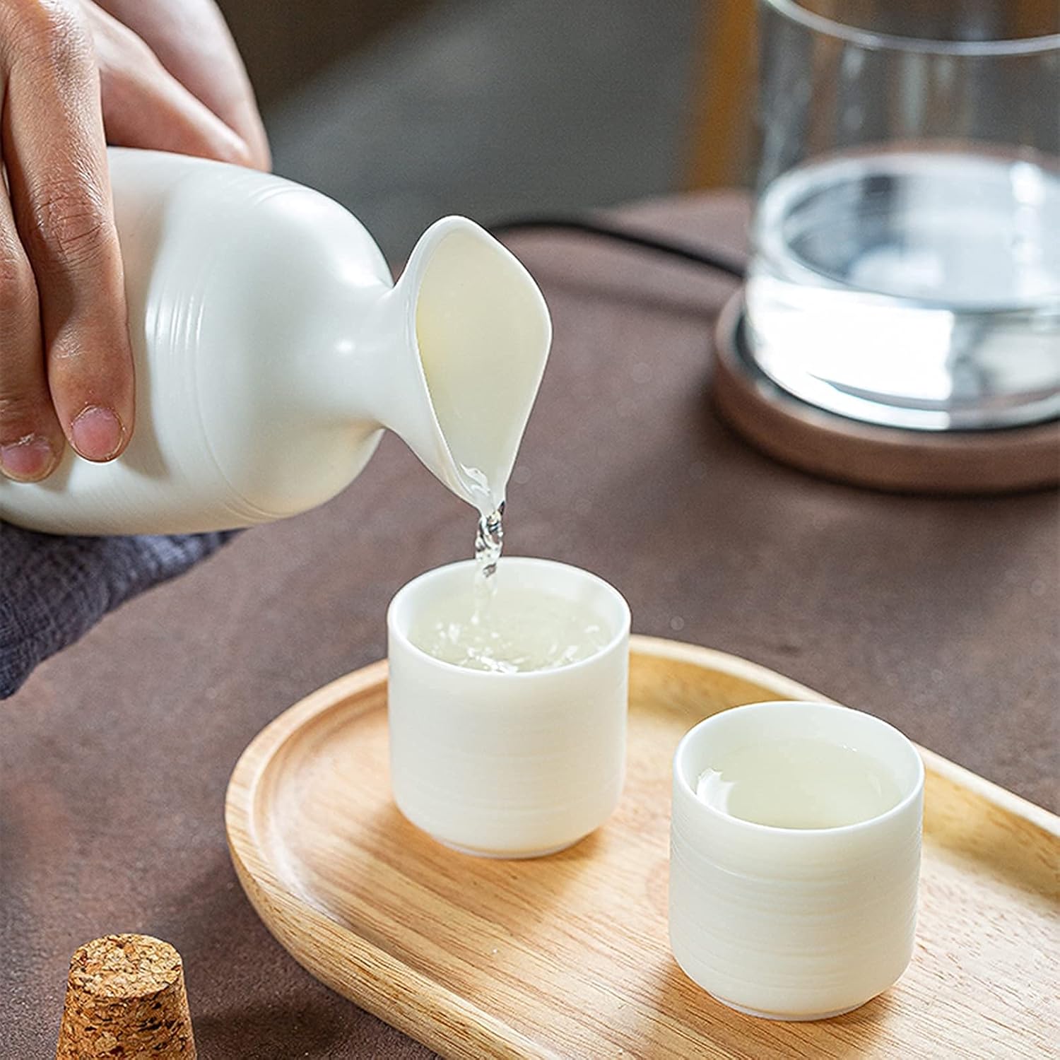 トレンディなデザインの酒セット ウォーマー付き 伝統的なホットセット 7ピース ウォーミングマグ1個、酒ポット1個、酒カップ4個、電