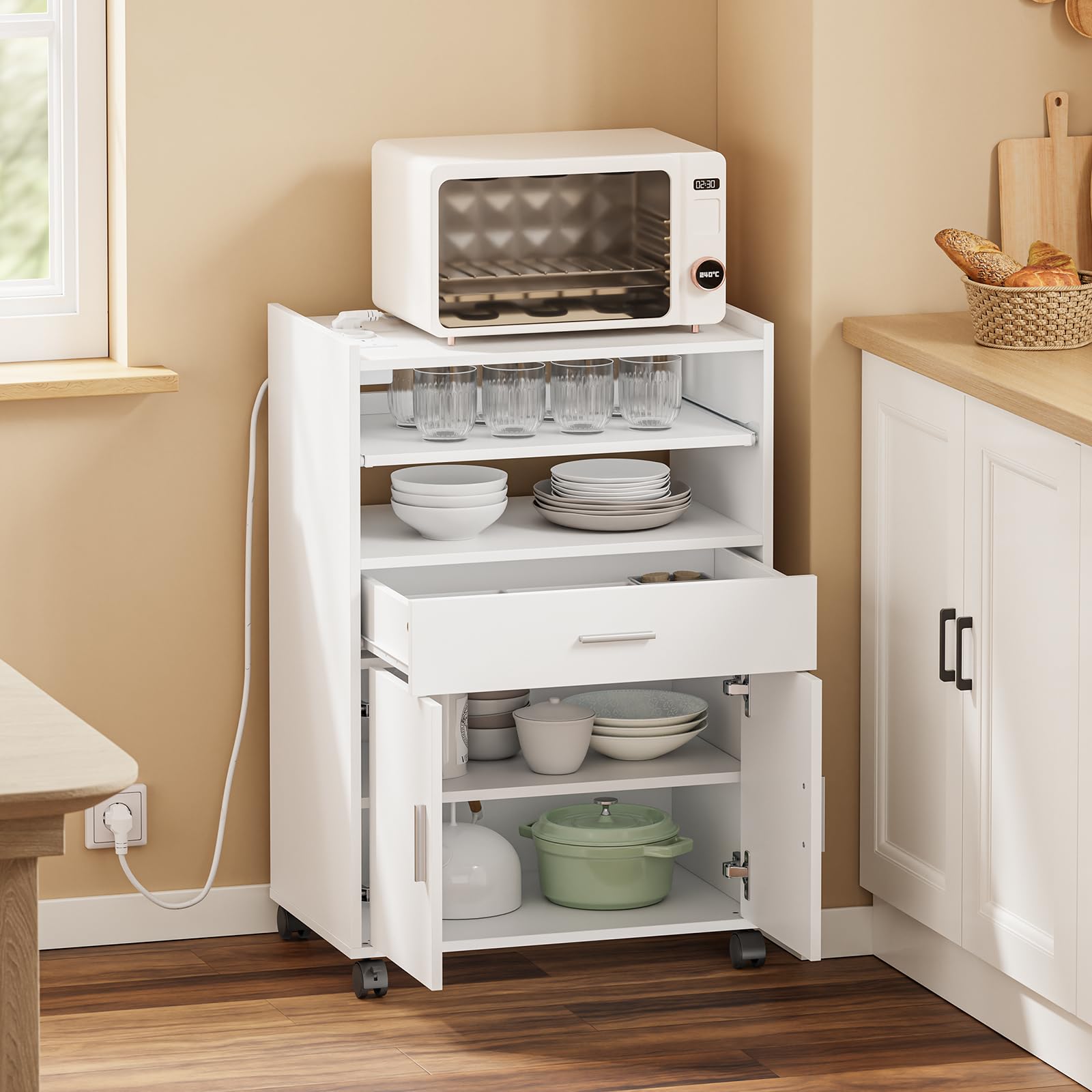SoBuy Mikrowellenschrank mit 4-in-1-Ladestation für Küche 61,5×40×92 cm | Küchenwagen mit Arbeitsplatte, flexibel mit 4 Rollen (2 feststellbar) oder 4 Standfüßen nutzbar, aus PB und MDF, FSB09-E-W