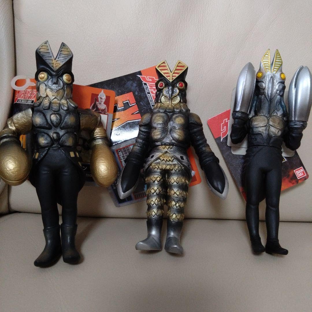 Amazon.co.jp: ウルトラ怪獣シリーズ バルタン星人 3体セット : おもちゃ