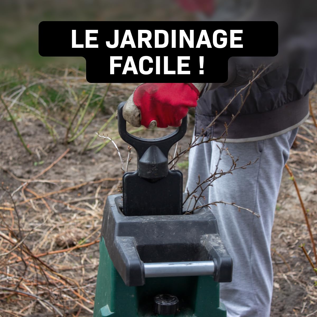 VONROC Broyeur de végétaux 2500W – Pour branches jusqu’à Ø45mm - Sac de ramassage de 45L et poussoir inclus -Silencieux et robuste - broyeur pour déchets de jardin - Fonction de sécurité