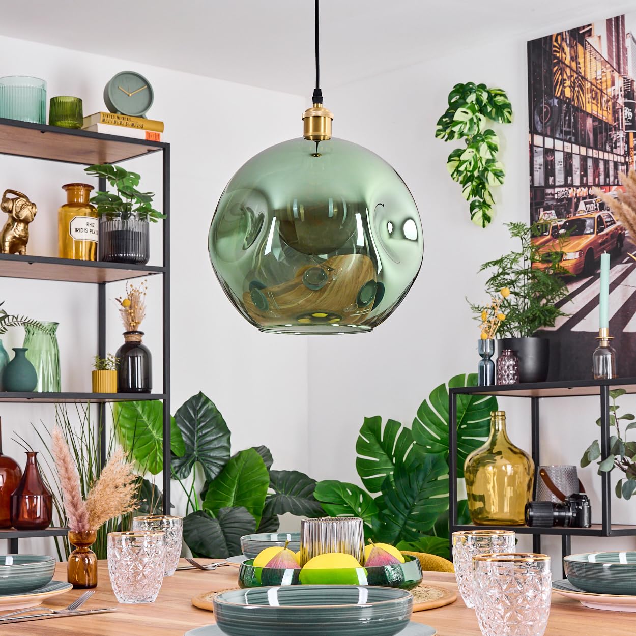 HOFSTEIN Hängeleuchte Ripoll, 1-flammige Hängelampe aus Metall/Glas in Goldfarben/Grün, moderne Pendelleuchte im Retro/Vintage-Design (Schirm 30 cm), E27, Esszimmer, Küche, Wohnzimmer, Flur