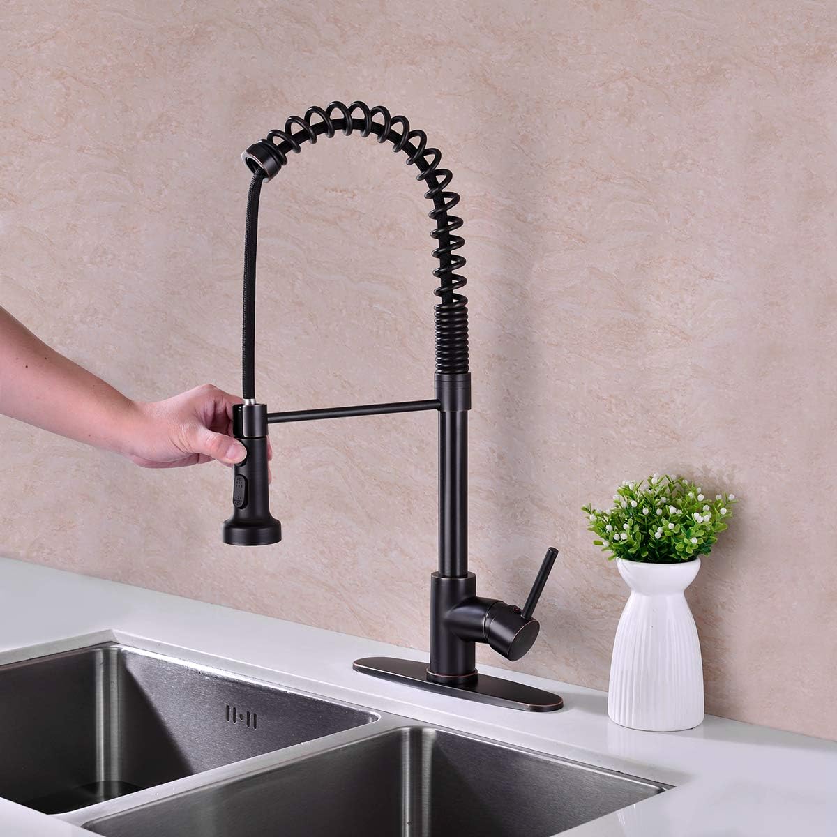 🛒 Crazy Deals GICASA Kitchen Faucet, Oil Rubbed Bronze Kitchen Faucet with Pull Out Sprayer, Commercial Spring Pull Down Kitchen Faucet
