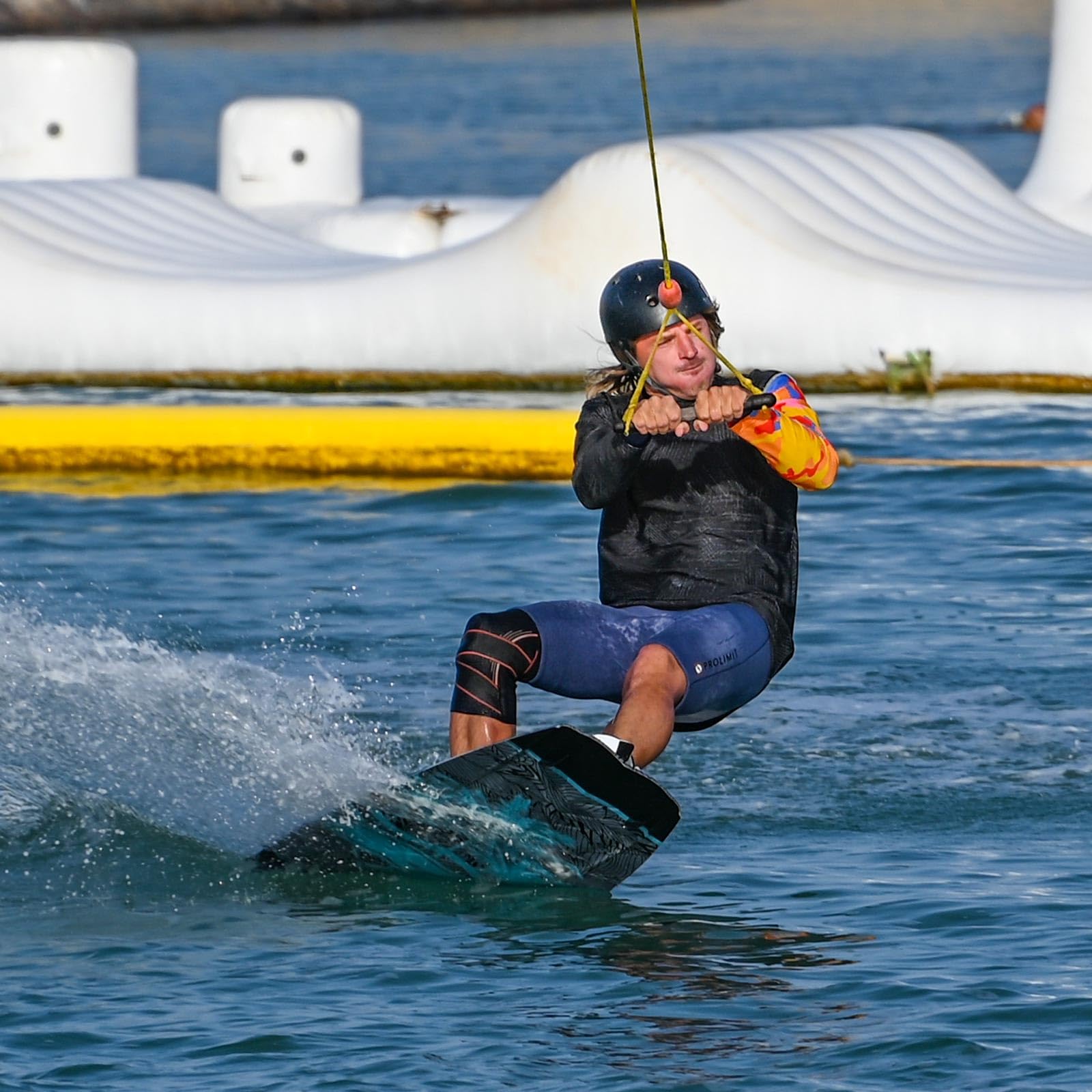 F2 Set Wakeboard Coast Ocean 144cm mit Wakebindung Team Boot L/XL