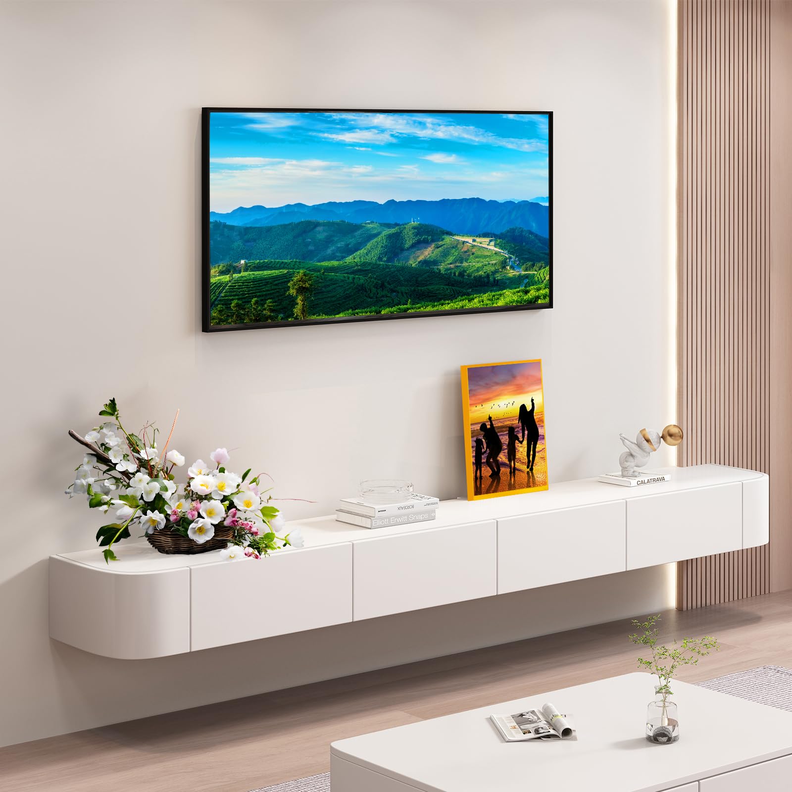 Nowoczesny pływający stojak na telewizor z wieloma kartonami Sto Minimalistyczny design Futro TV w kolorze białym 240 x 30 x 20 cm - Slish Home Entertainment Unit