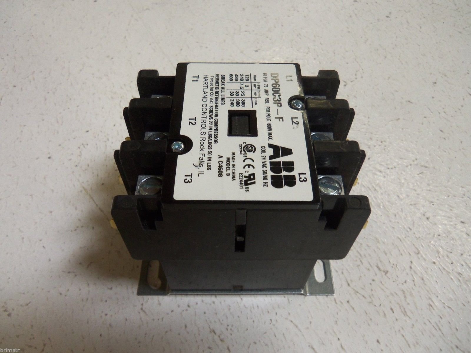 Contattore ABB DP60C3P-F &ndash; 3 Poli, 60A, Bobina 24V AC &ndash; Uso Definito