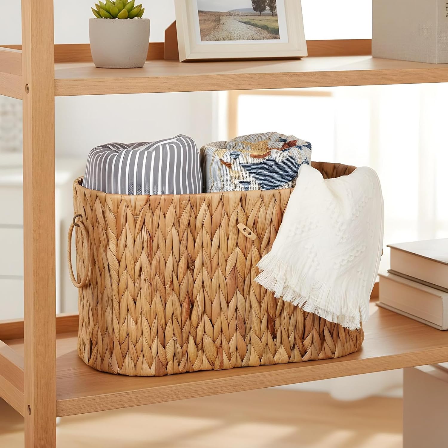 Toilet Paper Storage Basket, Water Hyacinth Slim Toilet Paper Holder with Lid for 6 Regular Rolls Hand-Woven Wicker Rattan Home Decor Bathroom Accessories Organizer - Image 6