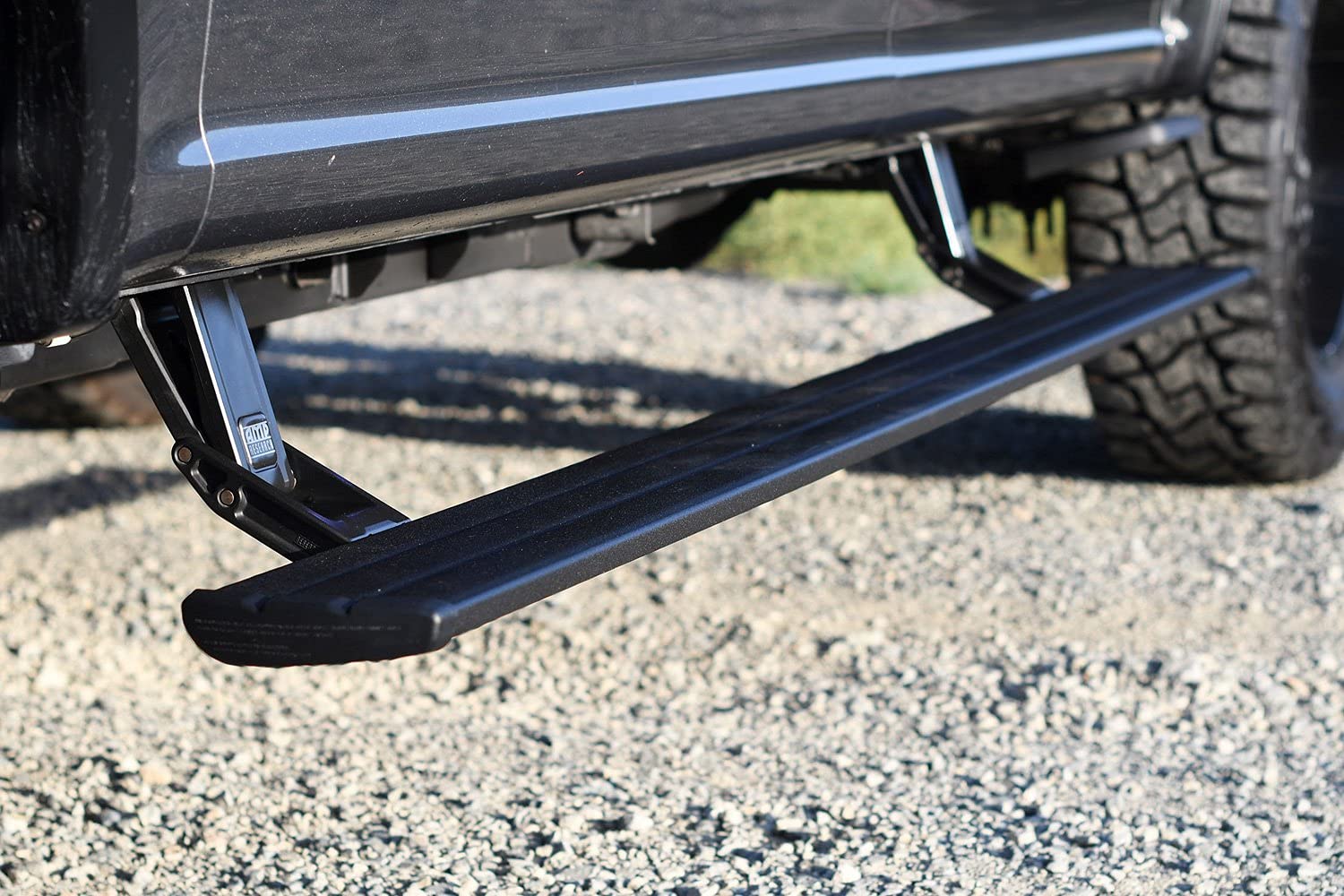 RealTruck AMP Research PowerStep Smart Series - Key Features