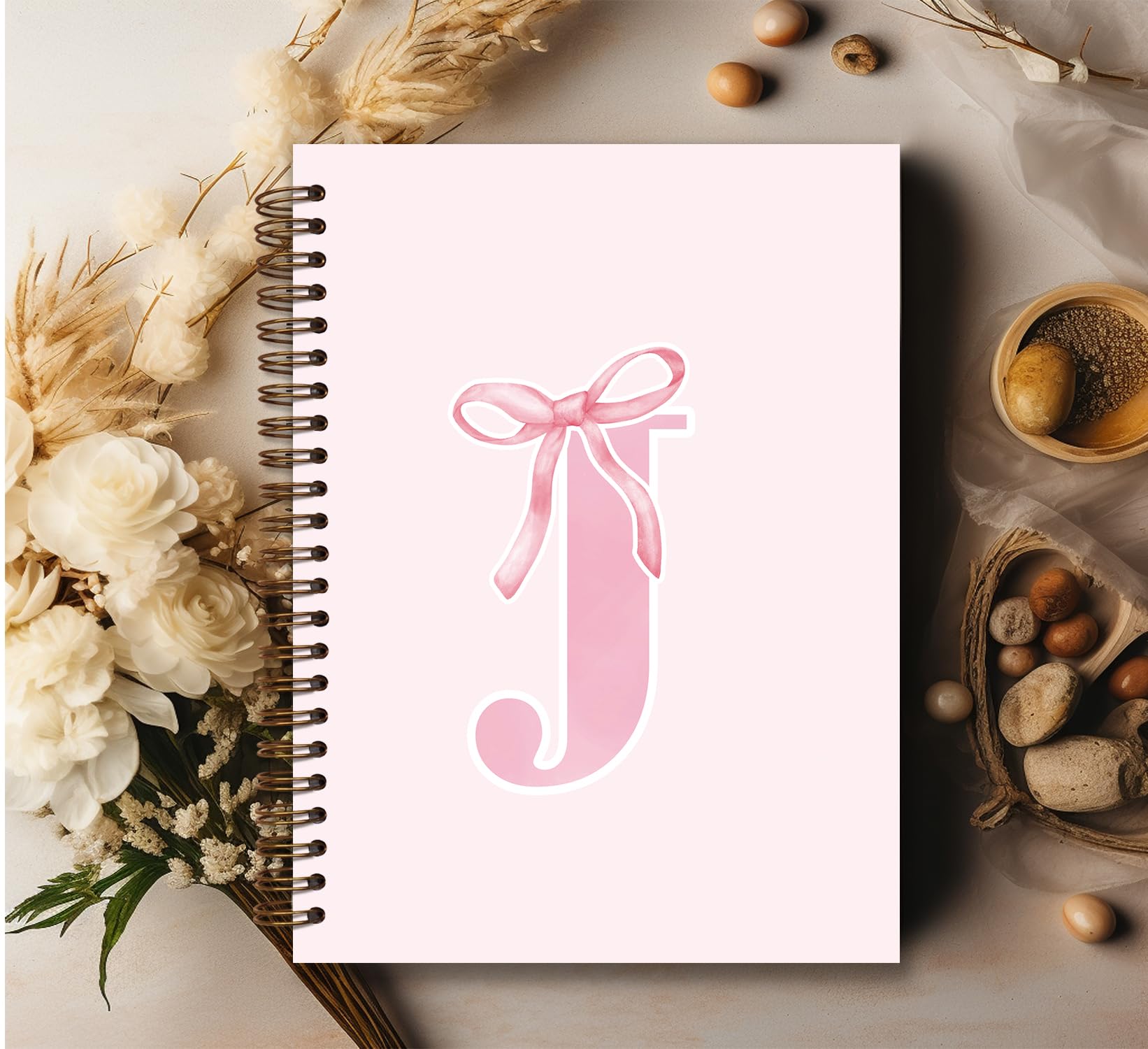 foedor Cuaderno de Diario con Lazo Rosa para Niñas, Diario Personalizado con Inicial J para Adolescentes, Regalos Bordados para Mujeres, Divertido Cuaderno de Espiral de Tapa Dura 14 x 21 cm