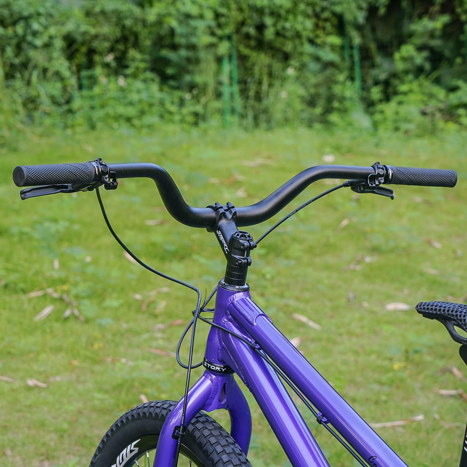 PLATT Guidon de vélo 31.8mm- Aluminium Alliage Relevé Guidon Cintre VTT et Véhicules de montagne de 780mm (élévation de 70mm)