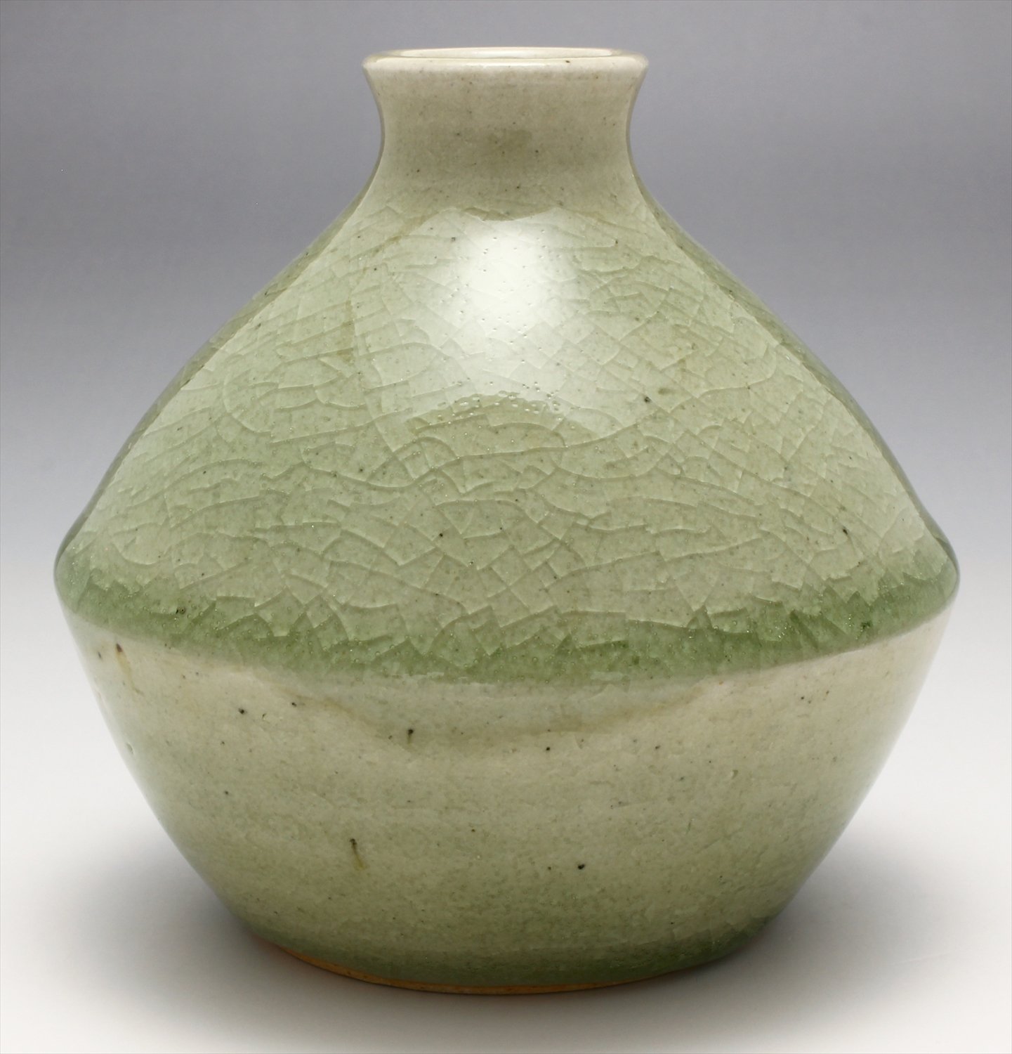 古瀬戸　灰釉　小壺 室町時代 古瀬戸 灰釉小壺（1336–1573 CE） | 入蘆花（ロカニイル）