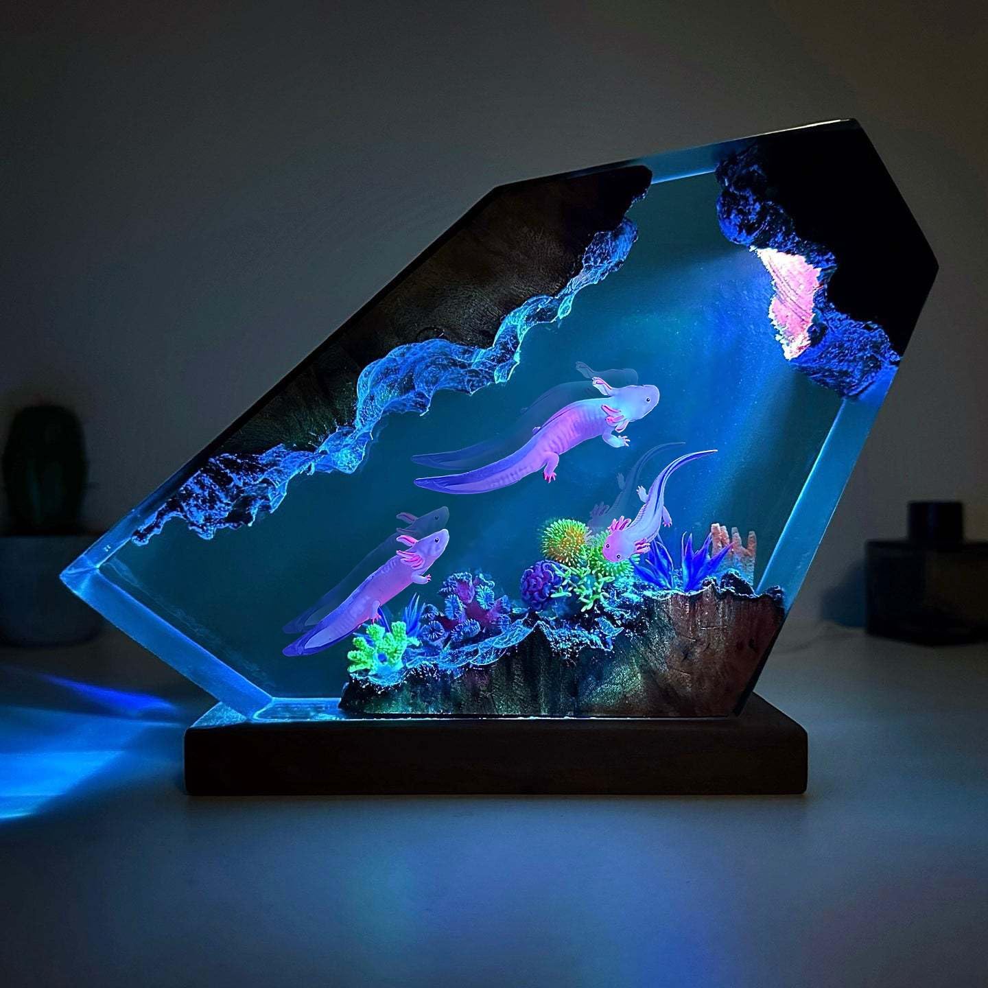 Axolotl Resin Lamp,Handcrafted 3D RGB Axolotl Night Light with Wooden Base for Home Office Decor,Unique Axolotl Gifts, Birthday Valentine's Day Gifts for Women & Men (S 6"X4")