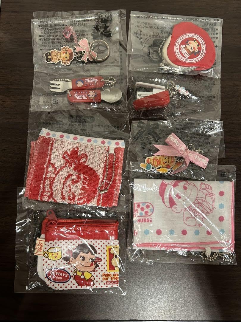 milkyぺこちゃんグッズセット 35個 未使用品 新品】非売品グッズセット 不二家 ミルキー ペコちゃん ポコ