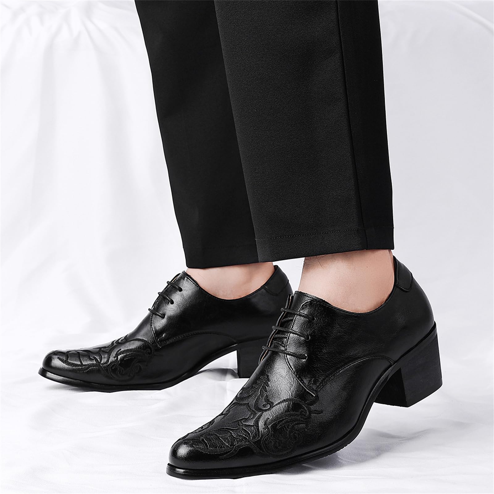 Męskie buty wizytowe ze szpiczastym noskiem buty do tańca na wysokim obcasie sznurowane skórzane retro do biznesu