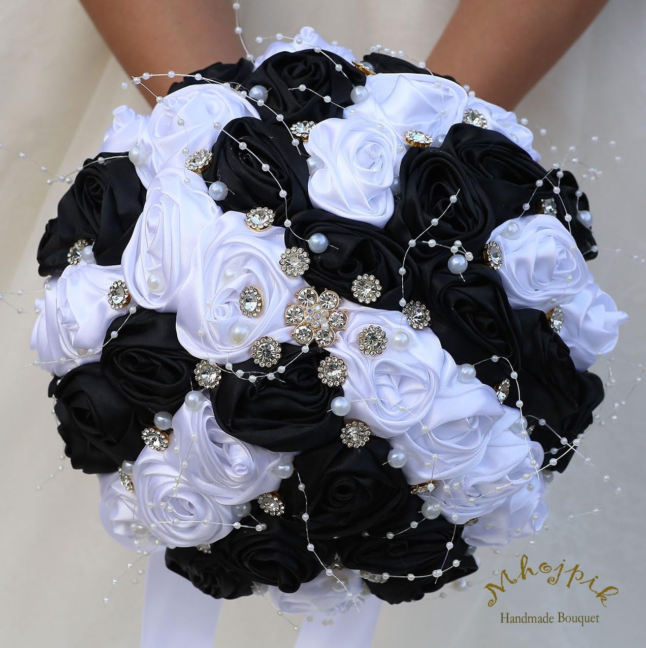 Bouquet da sposa con spilla rotonda e luccicante, bouquet di rose artificiali, per sposa, damigella d'onore, matrimonio, Quinceanera (bianco e nero, 19,1 cm)