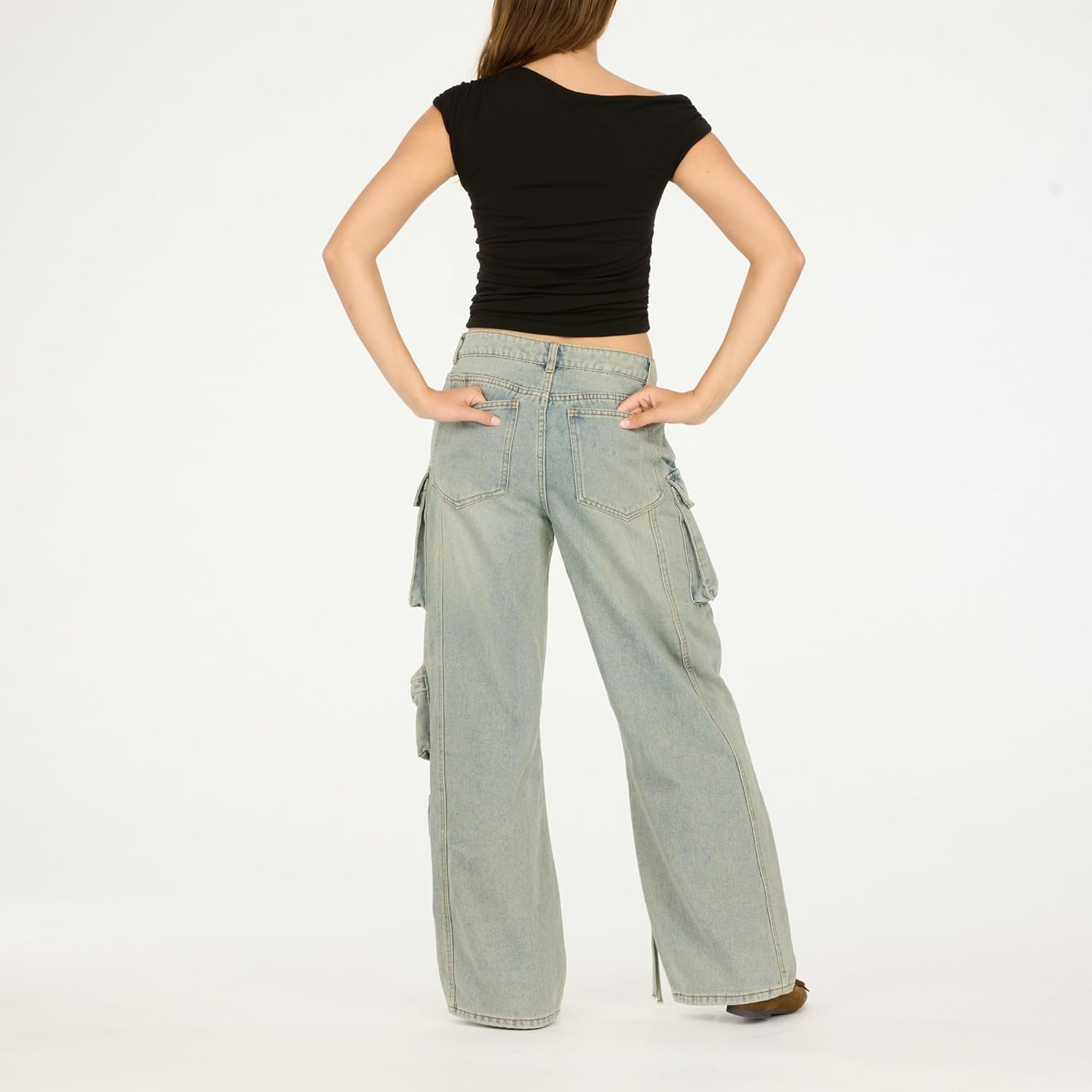 Forever 21 Women's Cargo Jeans-Wide-Leg Denim with Oversized Utility Pockets - Image 4