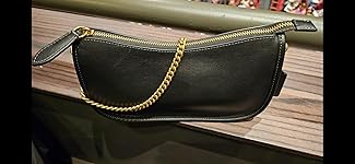 Review Image by Matt & Eva Matt & Eva