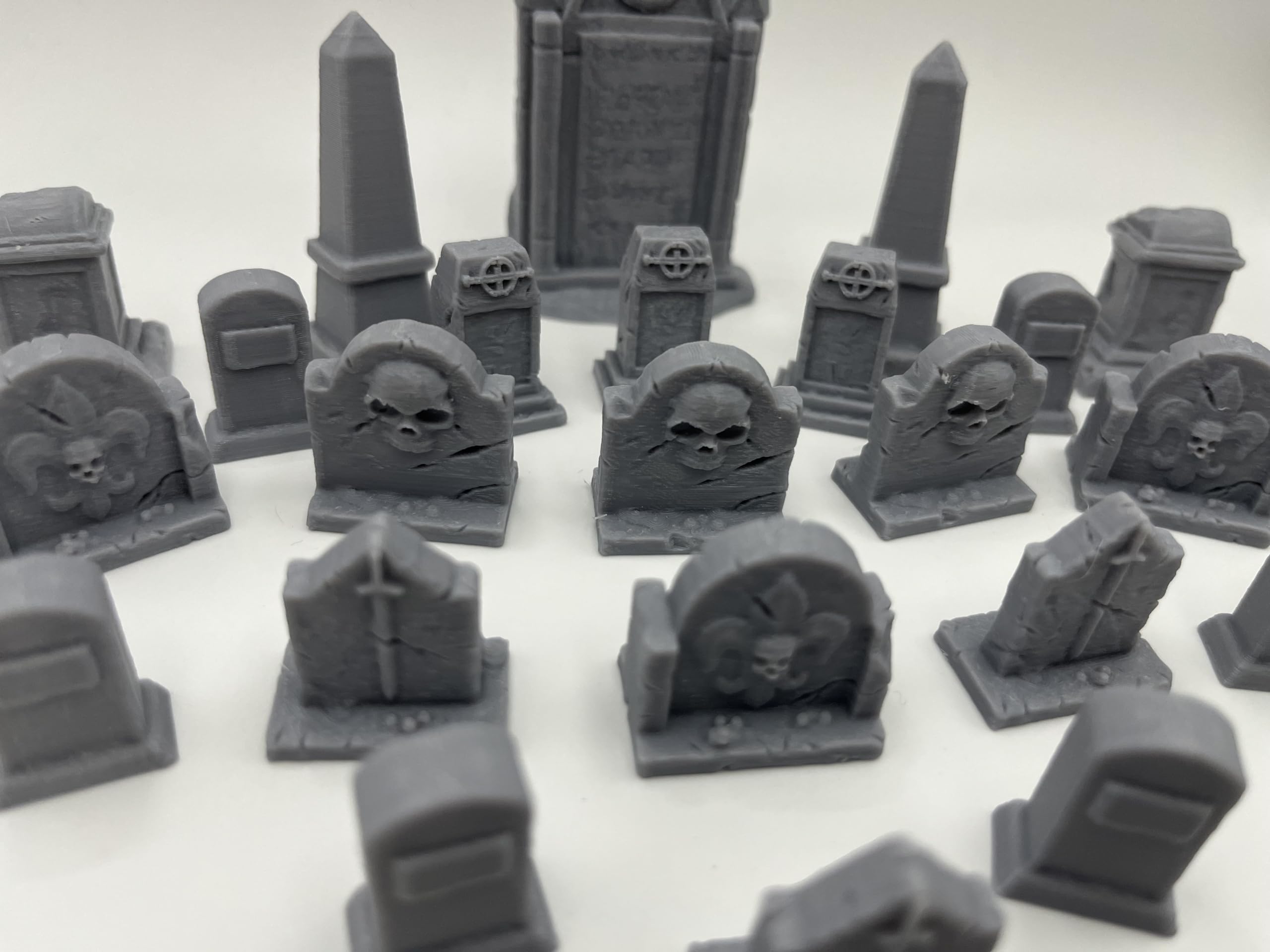 HAUTICO Graveyard Scenes, Terrain Scenery for 18-28mm Miniatures Wargame, 3D Printed and Paintable (Graveyard1)
