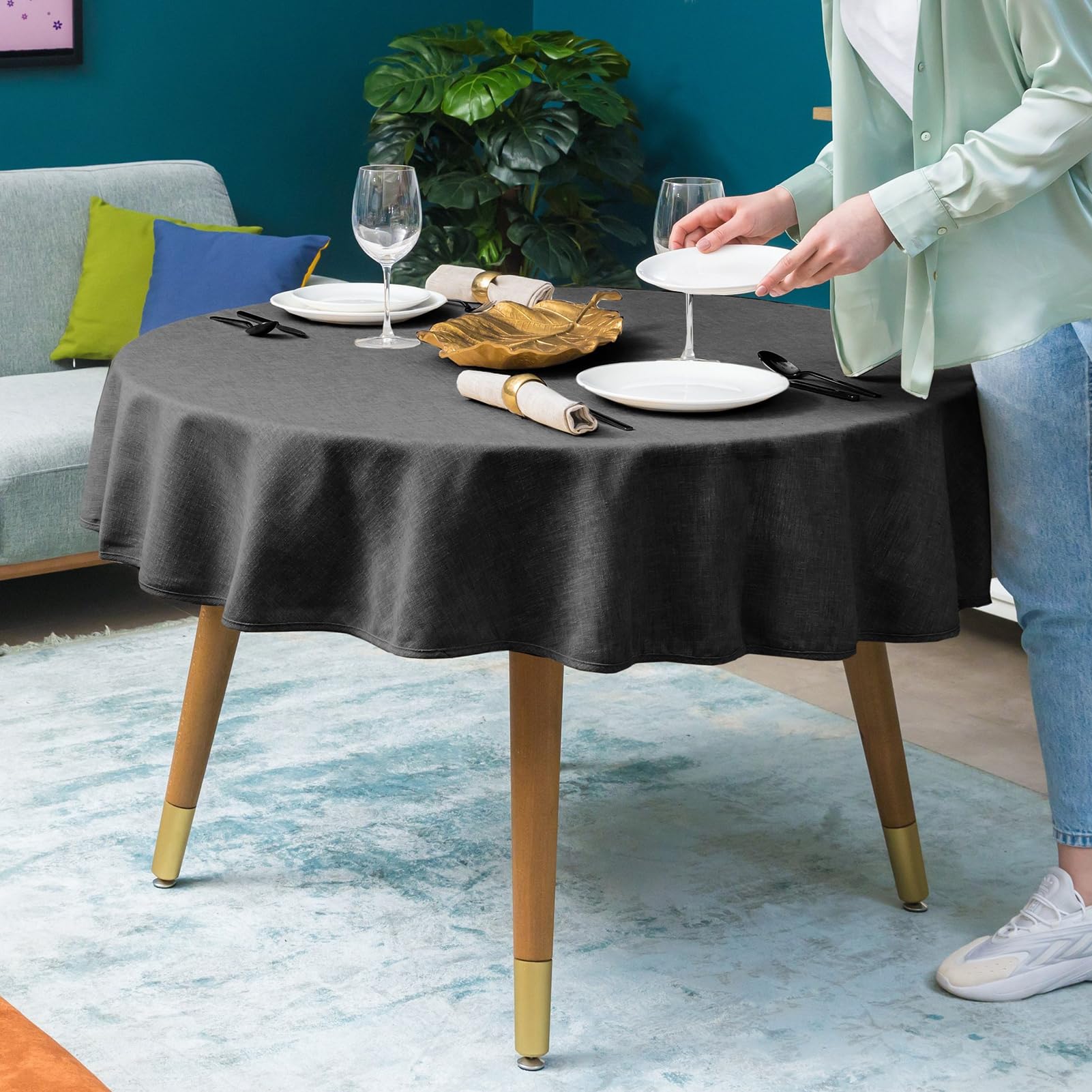 Nappe ronde 160 cm finies les taches de vin grâce au lin imperméable gris foncé lavable