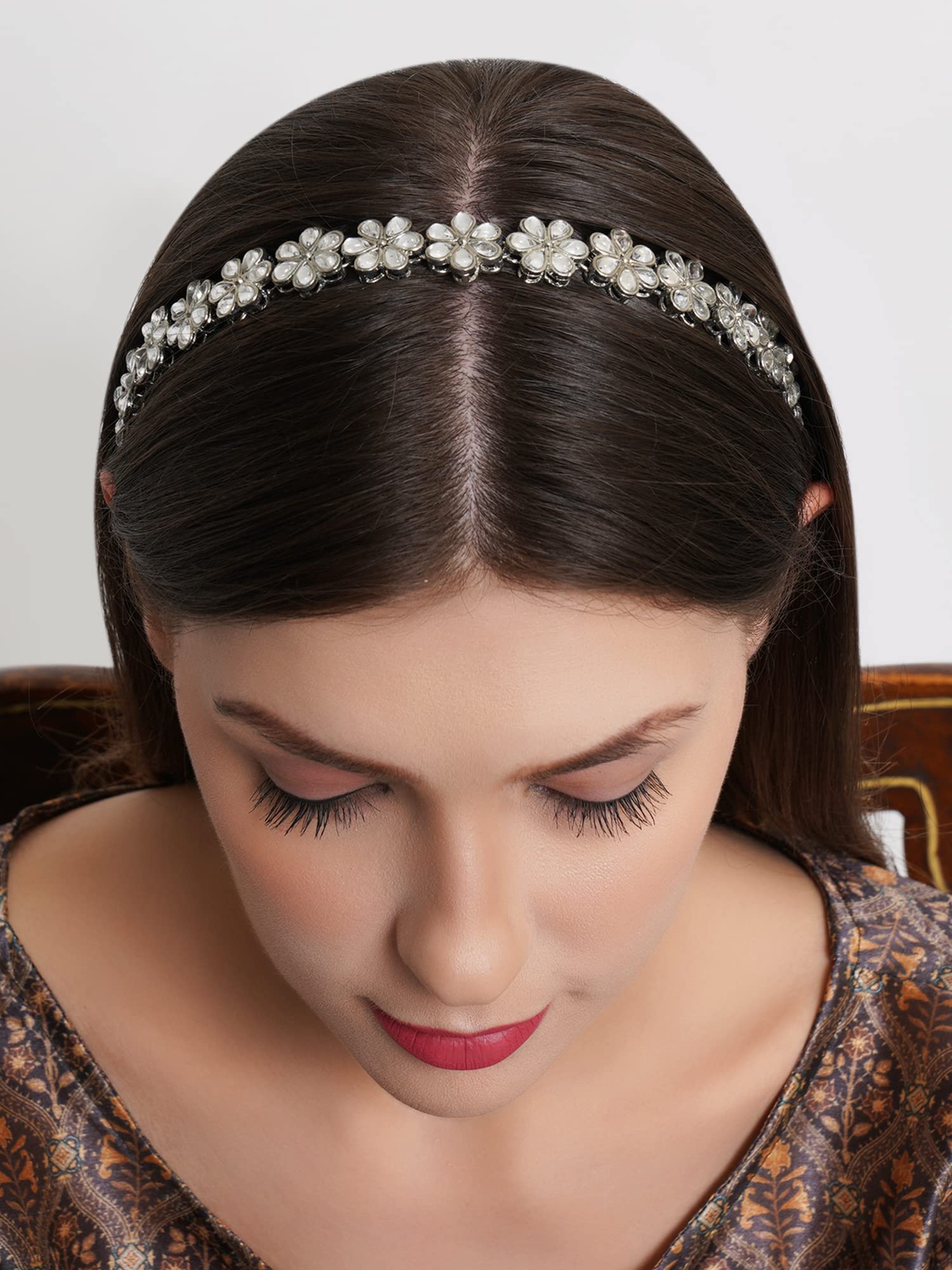Karatcart Oxidised Silver Floral Chain Hairband for Womens (B09XLM979G) Amazon Price History, Amazon Price Tracker