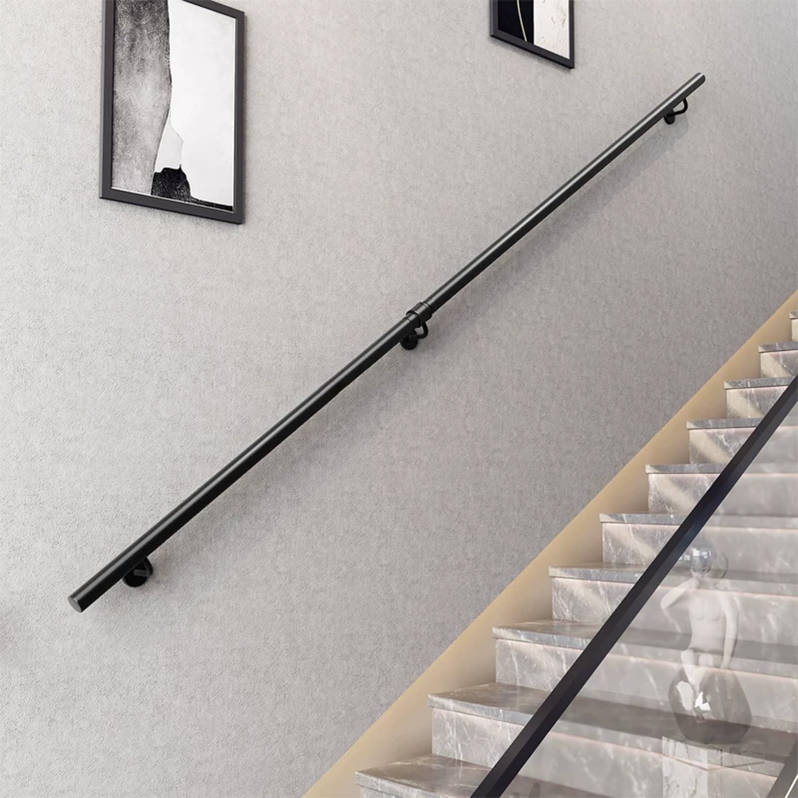 Main courante industrielles murales de 300cm pour sécuriser le couloir et le loft