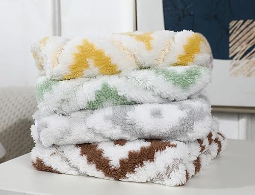 Miniatura 5 de Fundas de almohada bohemias de piel sintética de 22 x 22 pulgadas, color verde salvia, felpa súper suave, patrón de tablero de ajedrez de piel