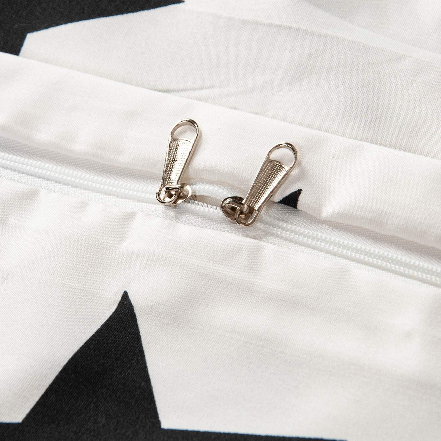 NTBAY 3 Pieces 100% Brushed Microfiber Star Printed Duvet Cover Set, Super Soft Black and White Reversible Design Zipper Comforter Cover with Ties and 2 Pillow Shams (King, Star)