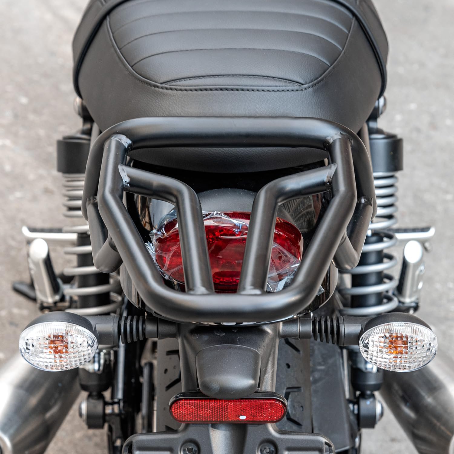 Motorcycle Rear Luggage Rack Compatible with Triumph Street Twin 900 2016-2022 Speed Twin900 2023-2024 Tail Passenger Grab Bar Cargo Carrier Support Solo Seat Shelf (Black)