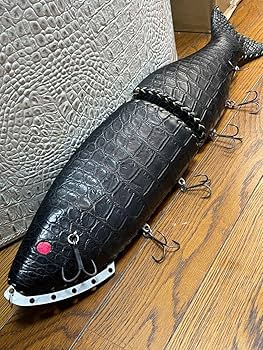 Amazon.co.jp: マニフォールド デニイロ550ワニ革ルアー黒