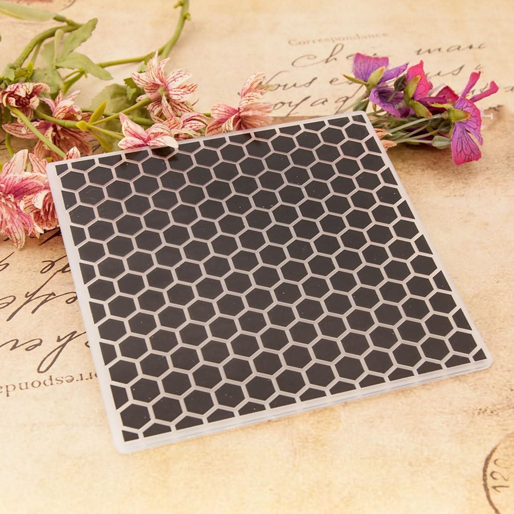 Honeycomb Beehive Background Pattern Plastic Embossing Folder, 3D Textured Impressions Bee Honey Background Embossing Folder Template for Card Making Scrapbooking Paper Craft Album Stamps DIY Décor