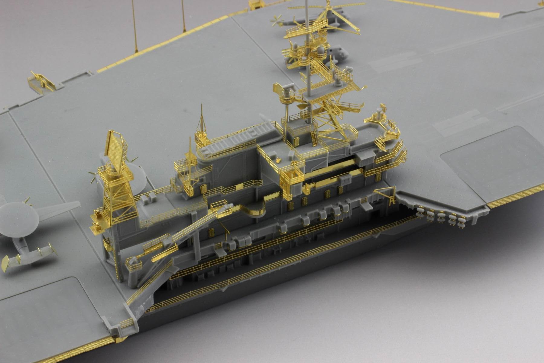 オレンジホビー 1/700 アメリカ海軍空母 CV-41 ミッドウェイ 1991 Amazon | Orange Hobby 1/700 米海軍空母 CV-41 ミッドウェイ 1991