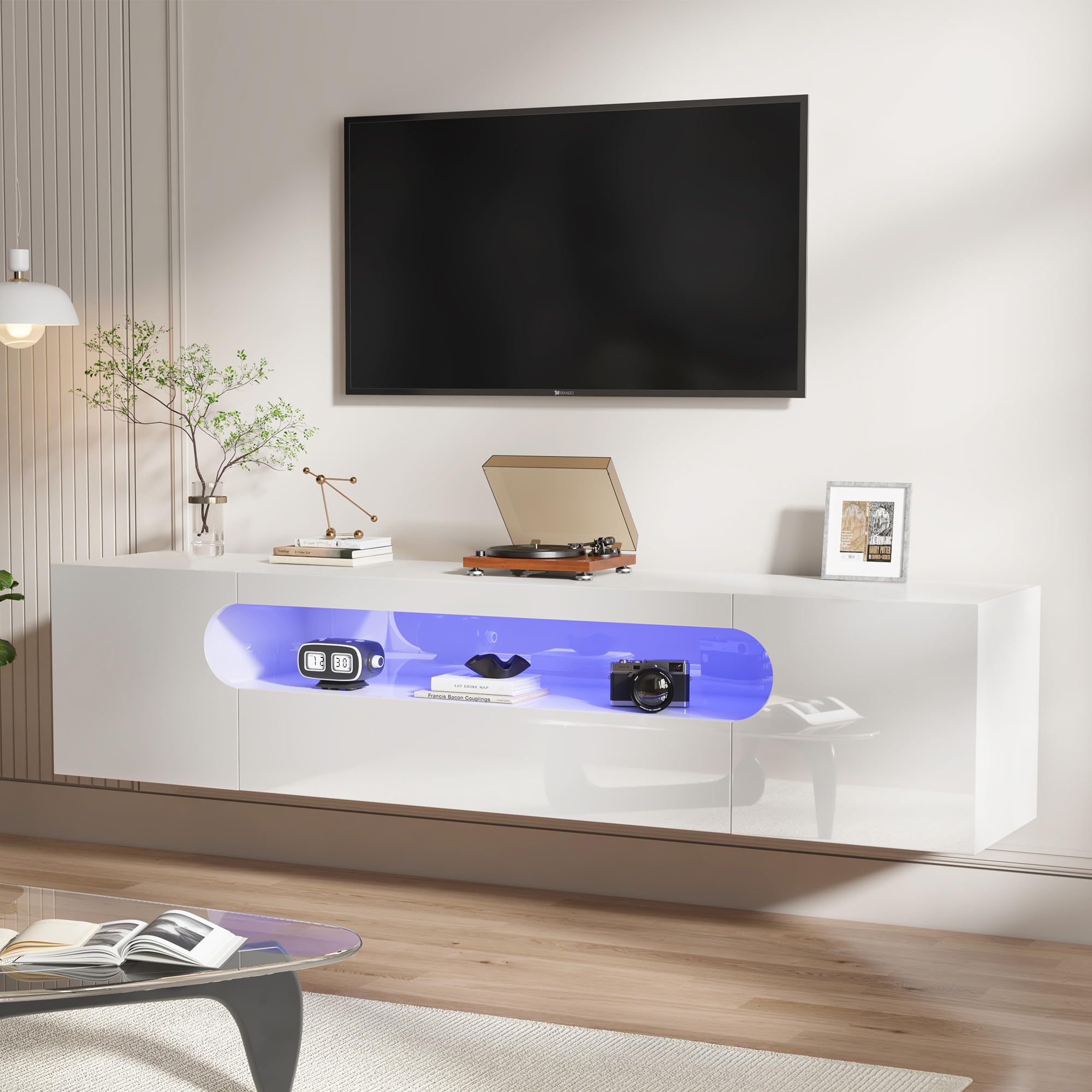 LUXOAK Meuble TV Suspendu 160 cm, Meuble TV Blanc Brillant avec LED RGB, Meuble Télé Suspendu pour 55–75 Pouces, Support TV Mural avec Rangement et Gestion des Câbles