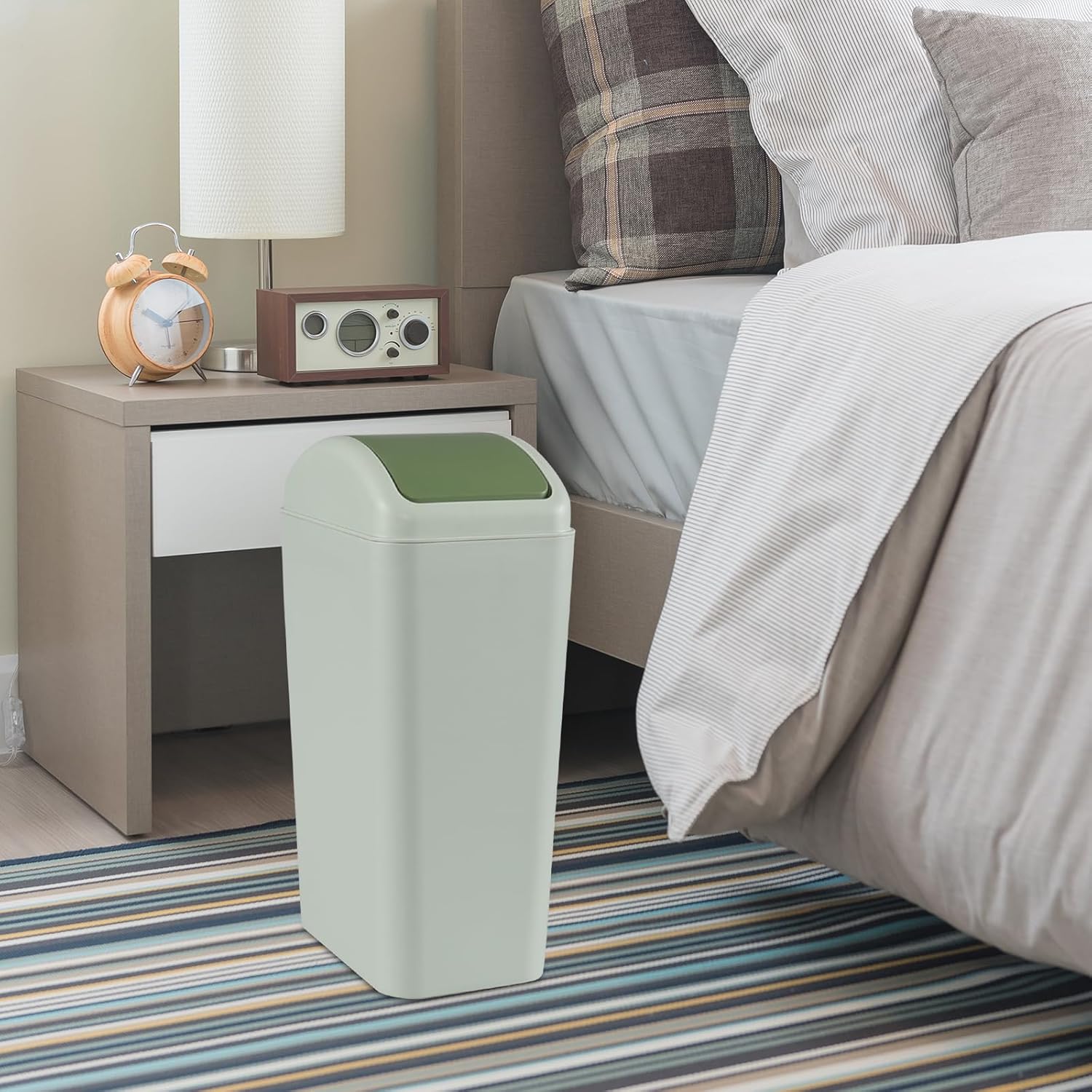 3 Gallon Trash Can with Swing-Top Lid, Plastic Swing-Top Trash Can, Green