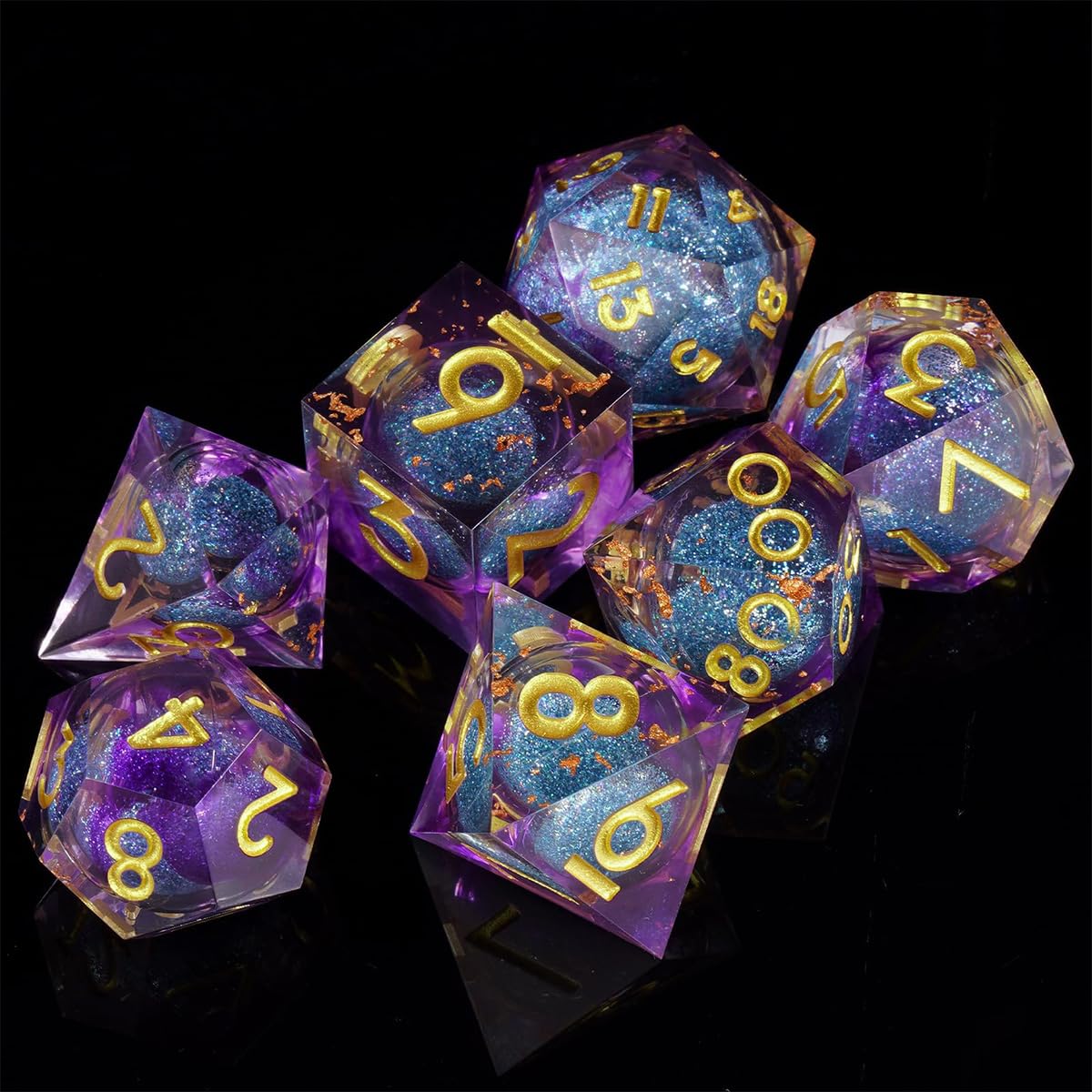 Sarini 7-teiliges Würfelset mit Flüssigkern und Kunstharz,scharfe Kanten,polyedrische DND-Würfel für Dungeons and Dragons,RPG,MTG-Tischspiele (Blau/Lila) - Image 2