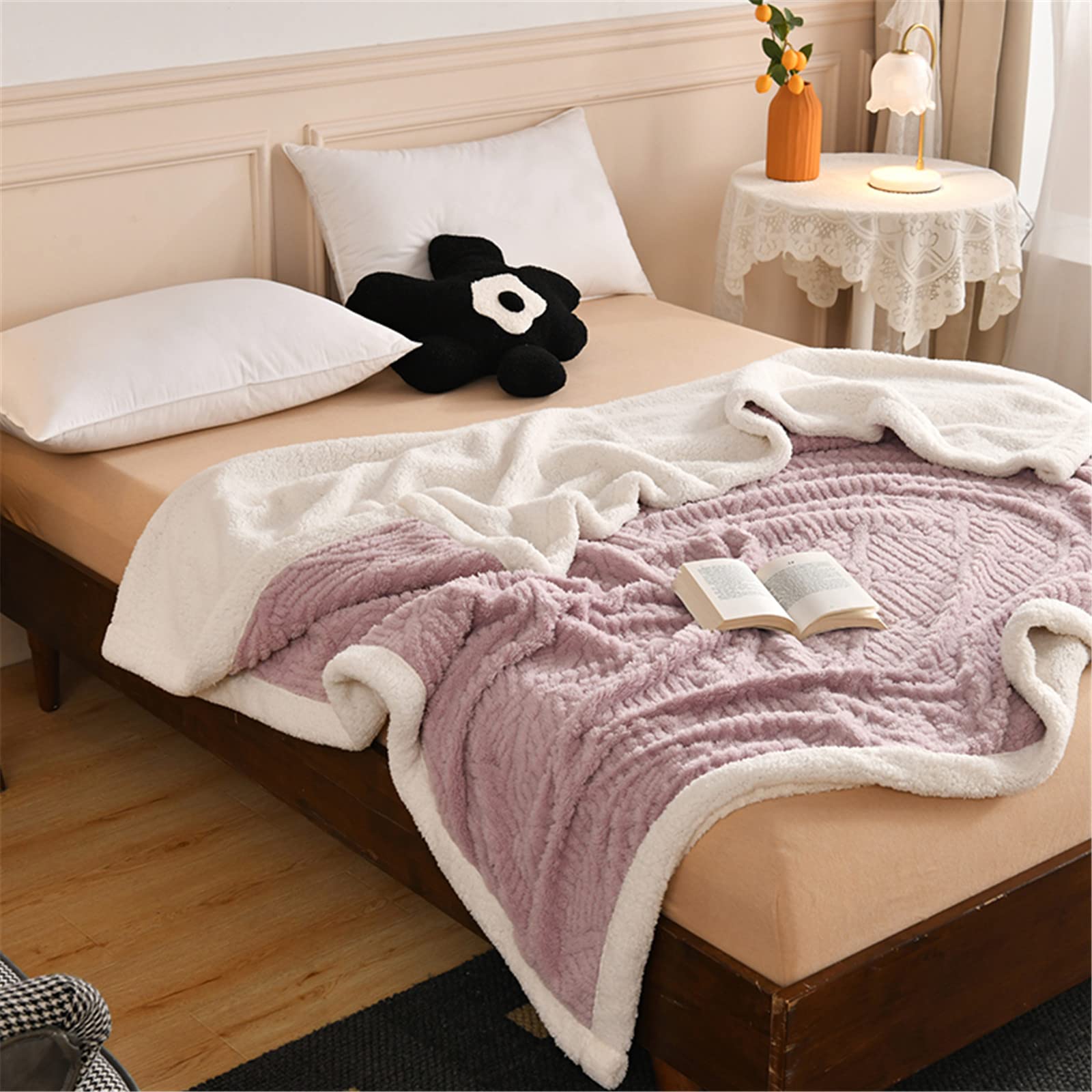 Hayisugal Sherpa Cuddly Blanket, Fluffy Sheep Blanket, Super Soft Fleece Blanket as Sofa Blanket, Bedspread or Blanket - Image 3