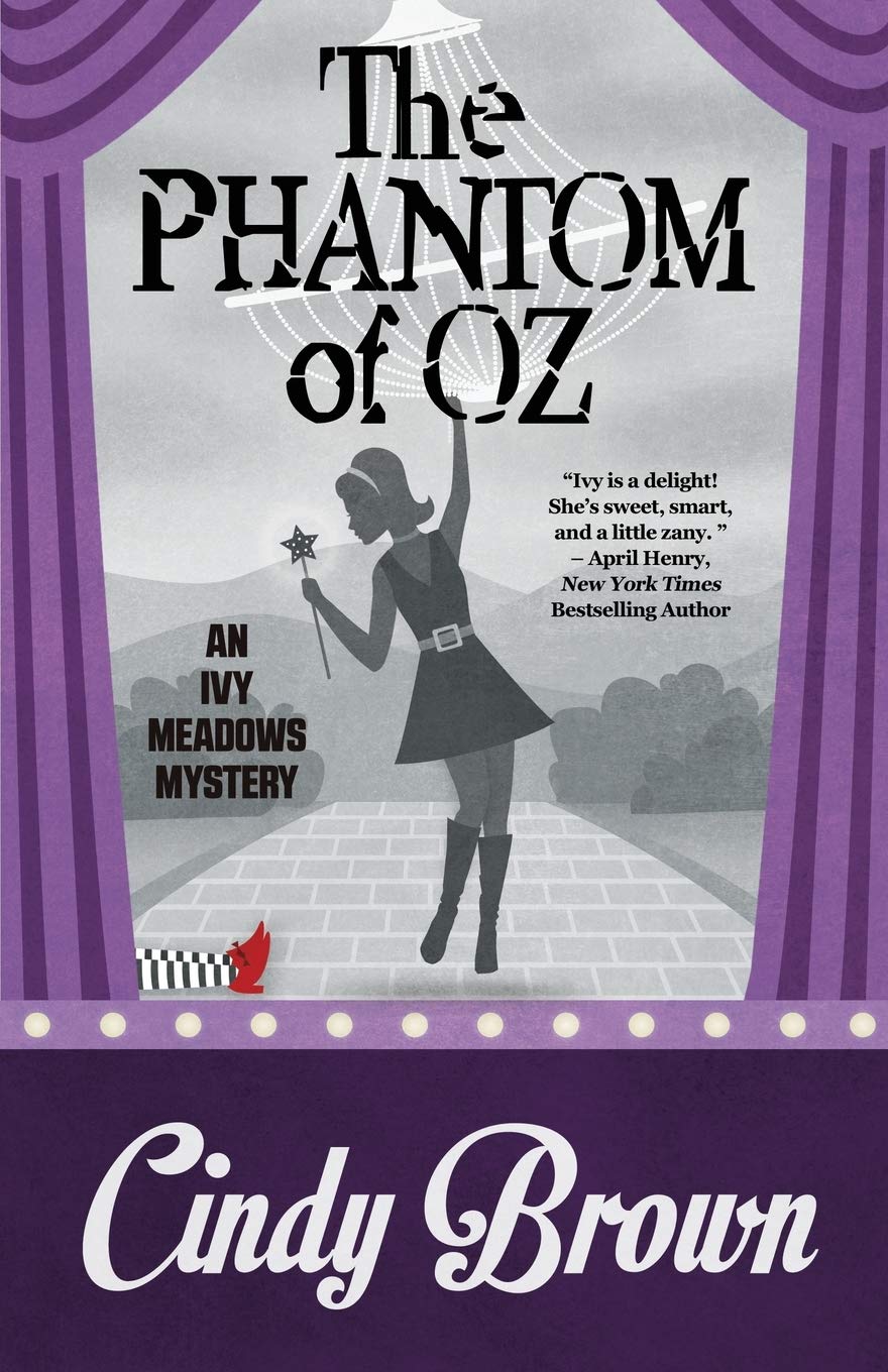 Buy The Phantom of Oz: 5 (Ivy Meadows Mystery) — BookShops.in