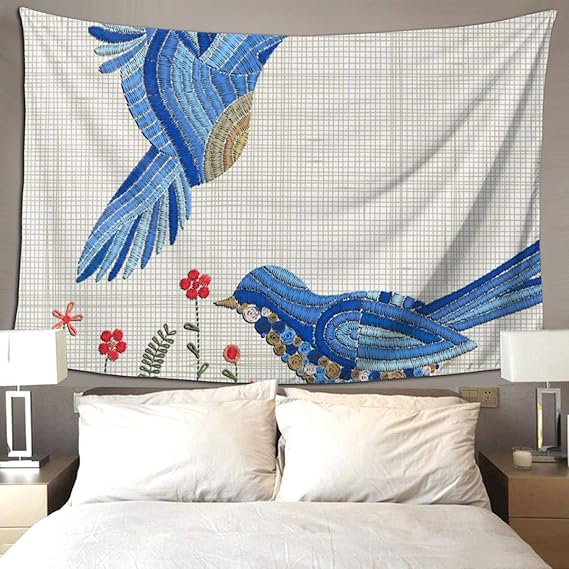 Amazon Co Jp 刺繍の青い鳥とピンクの花 タペストリー 可愛い動物 和風 おしゃれ壁掛け インテリア 多機能ファブリック装飾用品 ウォールアート モダン 個性ギフト 子供部屋 雑貨 大判 布製学生寮 模様替え 新居祝い ンホーム装飾 0ｘ150cm ファッション
