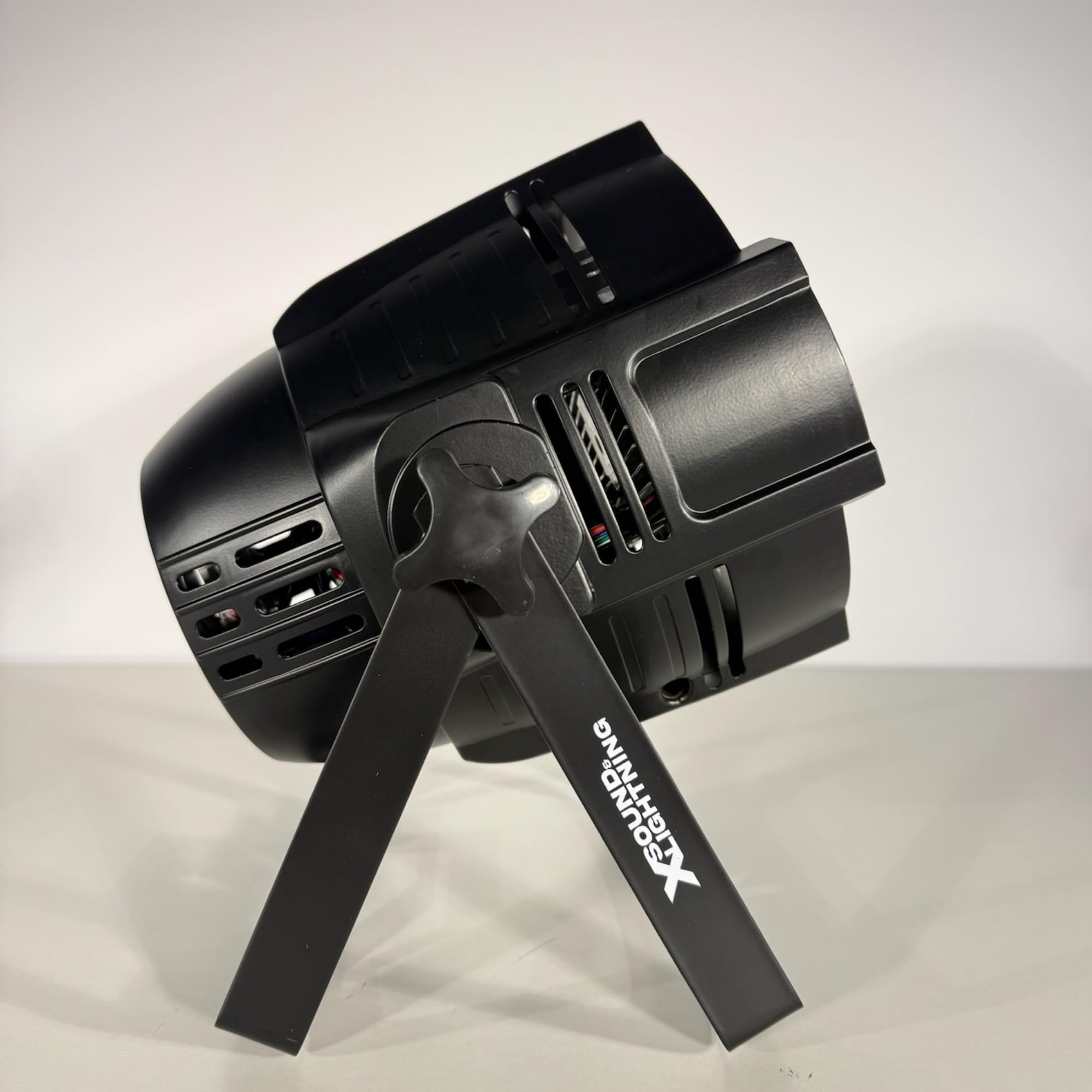 X SOUND & LIGHTNING Foco Led PAR de 18 Luces Led 18w con Zoom Ajustable y Tecnología RGBW. Foco Luz Led Ángulo Ajustable de Luces de Colores para DJs, Luces Discoteca. (Zoom 18x18W)