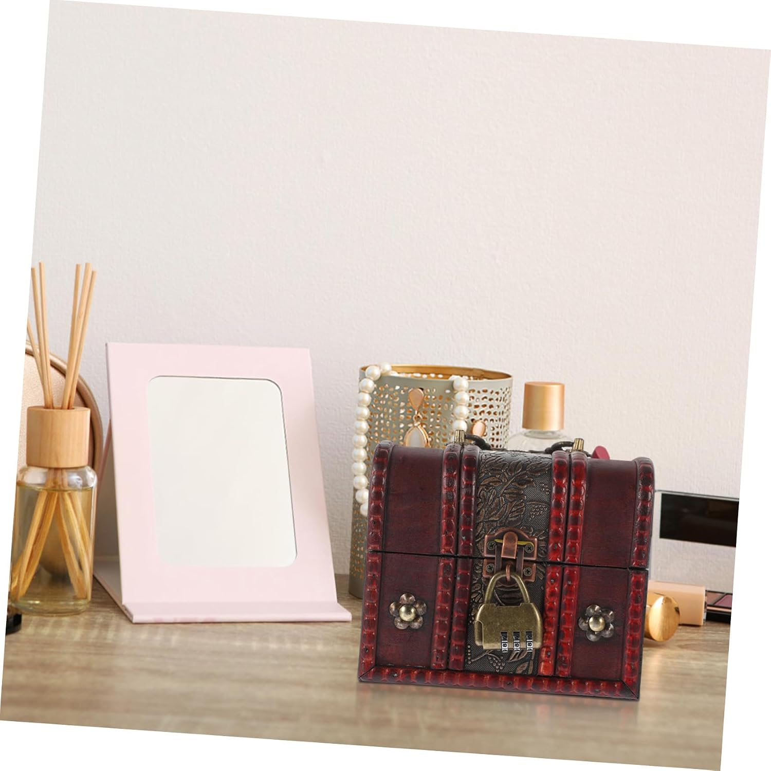 SOLUSTRE Treasure Chest Jewelry Storage Box Vintage Capacity Trinket Organizer for Rings Earrings Necklaces present for Birthdays Anniversaries Home