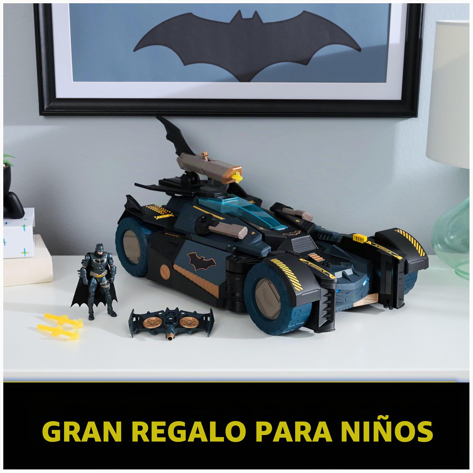 DC Batman, Set de Juego de Batimóvil Transformable, Set de Juego de Batman 2 en 1 con Figura inédita de Batman y Batglider, Luces y Sonidos, Juguetes para niños y niñas a Partir de 4 años
