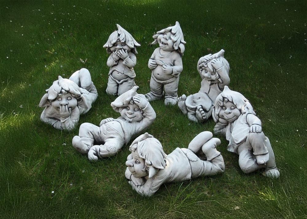 gartendekoparadies.de Gnom Faulpelz, Steinfigur Wichtel, H. 26 cm, 11 kg, Grau, frostsicher aus Steinguss für Außenbereich