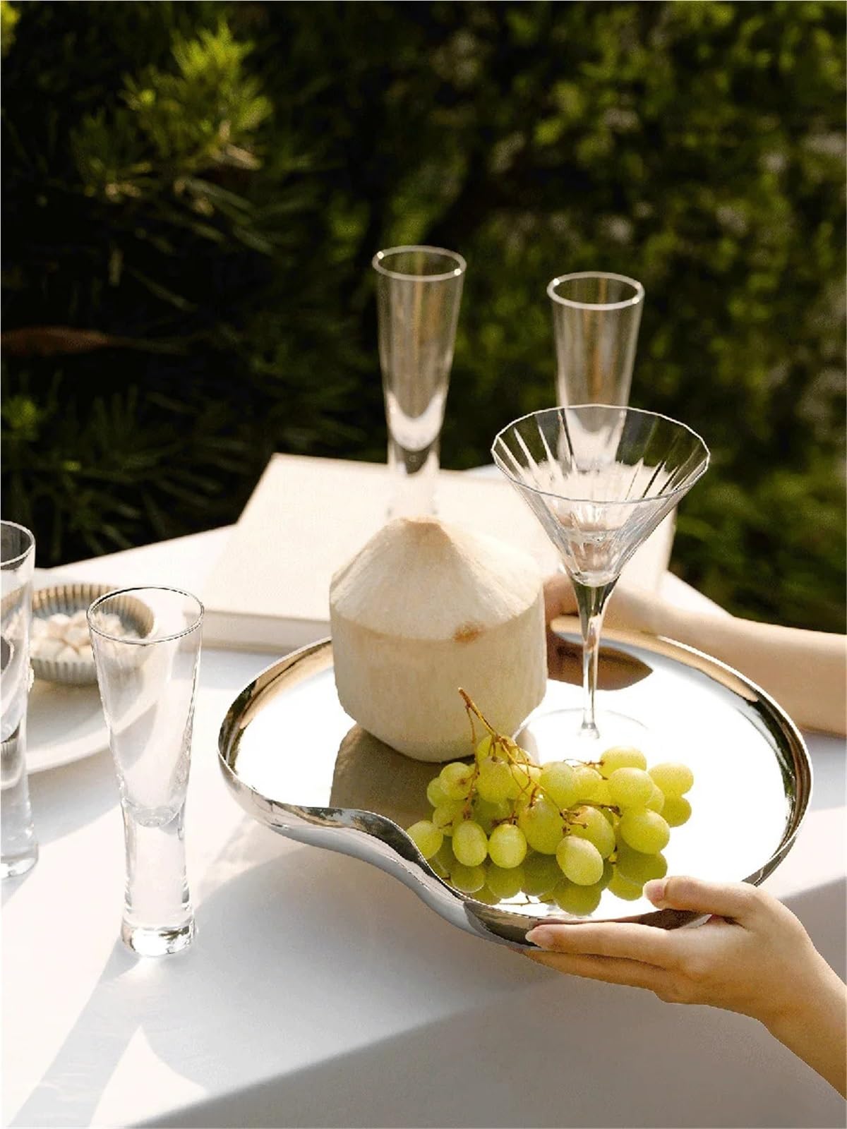 Bandeja De Perfume Bandeja Moderna for Servir de Acero Inoxidable, Elegante Plato Plata con Forma orgánica for Aperitivos, Bebidas y celebración Fiestas(M)