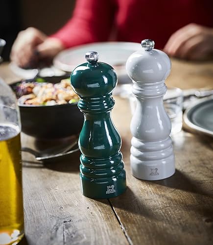 Miniatura 6 de PEUGEOT - Molinillo de pimienta Paris 7.1 in - Colección Paris Rama - Ajuste clásico - Madera certificada PEFC - Fabricado en Francia - Color