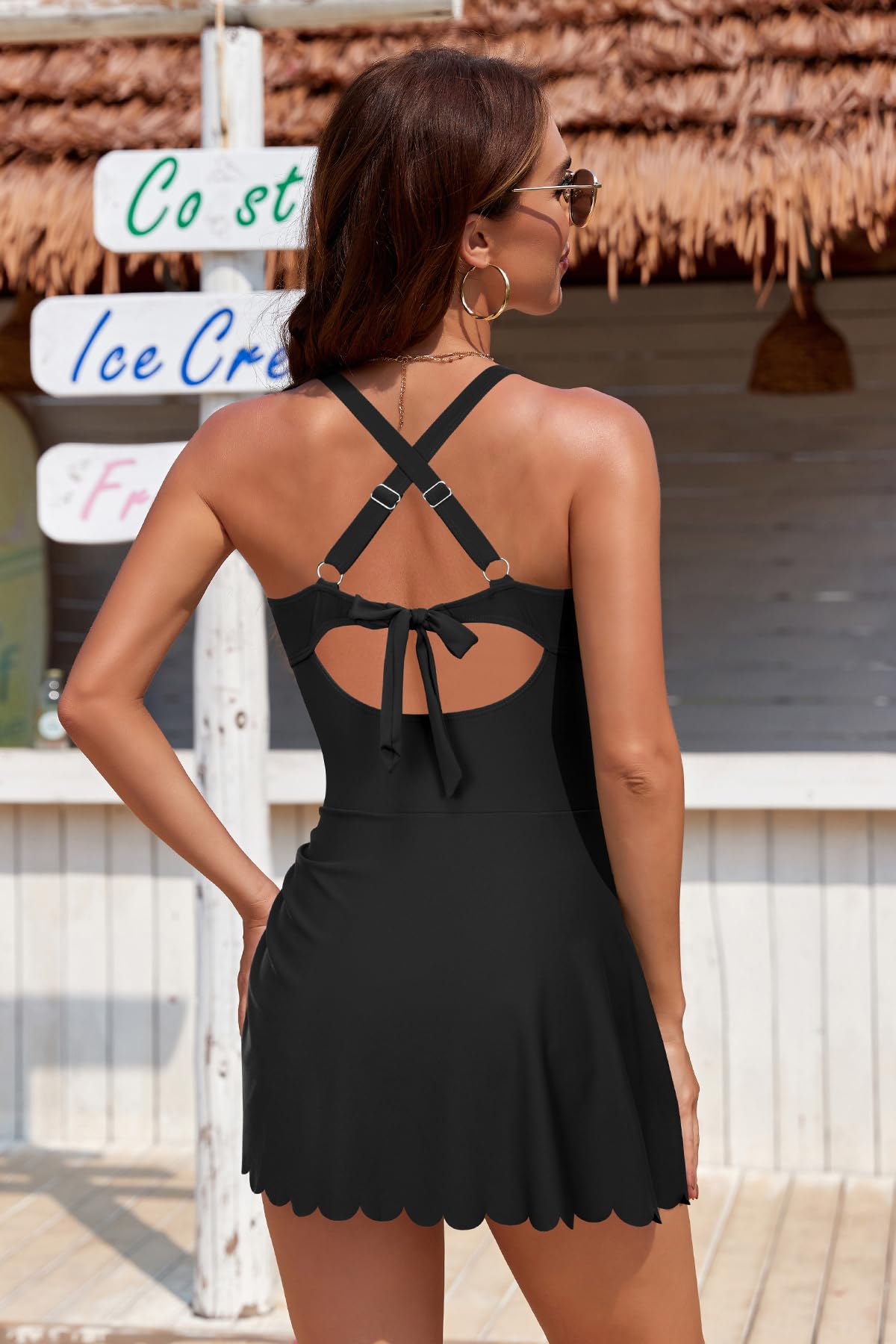 SHEKINI Maillot de Bain Une Pièce Femme Décolleté en V Bretelles en Métal Doré Gainant Le Ventre Maillot de Bain Jupette