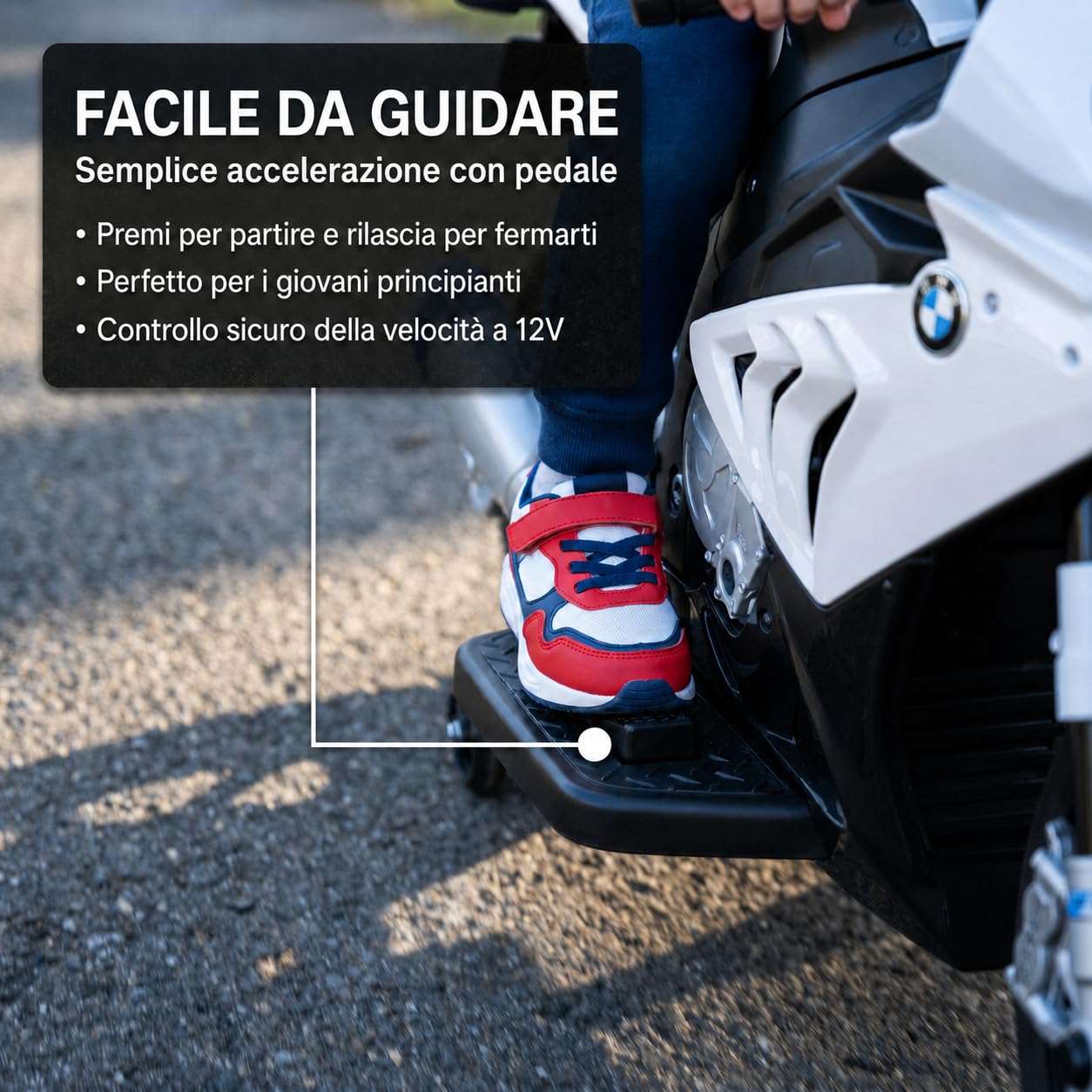 TOYSCAR Moto Elettrica per Bambini 12V BMW HP4 Race con Licenza Ufficiale, 3 Ruote, Sedile in Pelle, Luci LED, Musica, USB e AUX, Batteria Ricaricabile, 18-60 Mesi (Bianco)