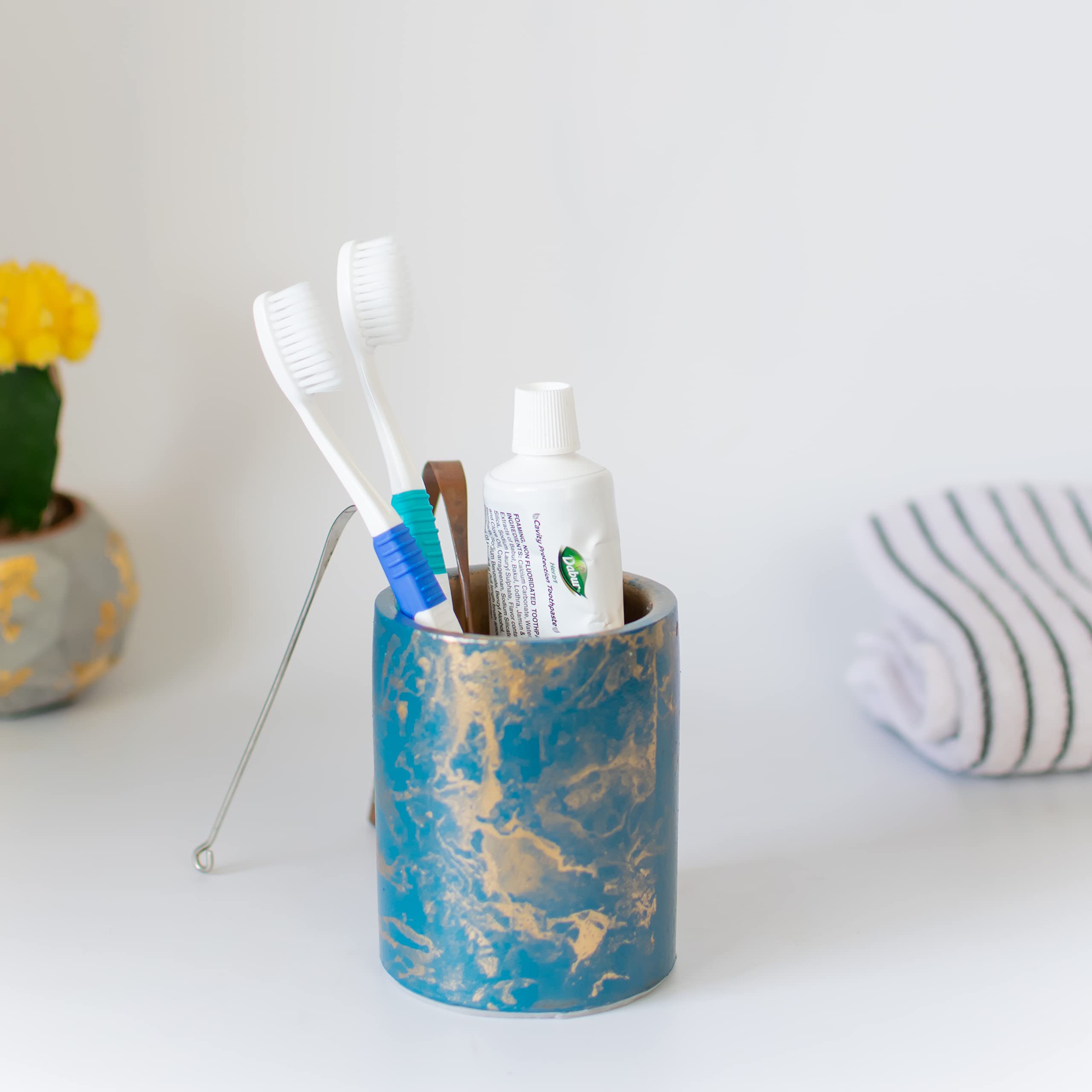 Dwell dapper | Cylindrical Toothbrush Holder | Hand Crafted | Multi-Purpose Pen Holder, Make-up Brush Holder, Remote Holder | Made of Concrete (Cyan with Golden Texture)