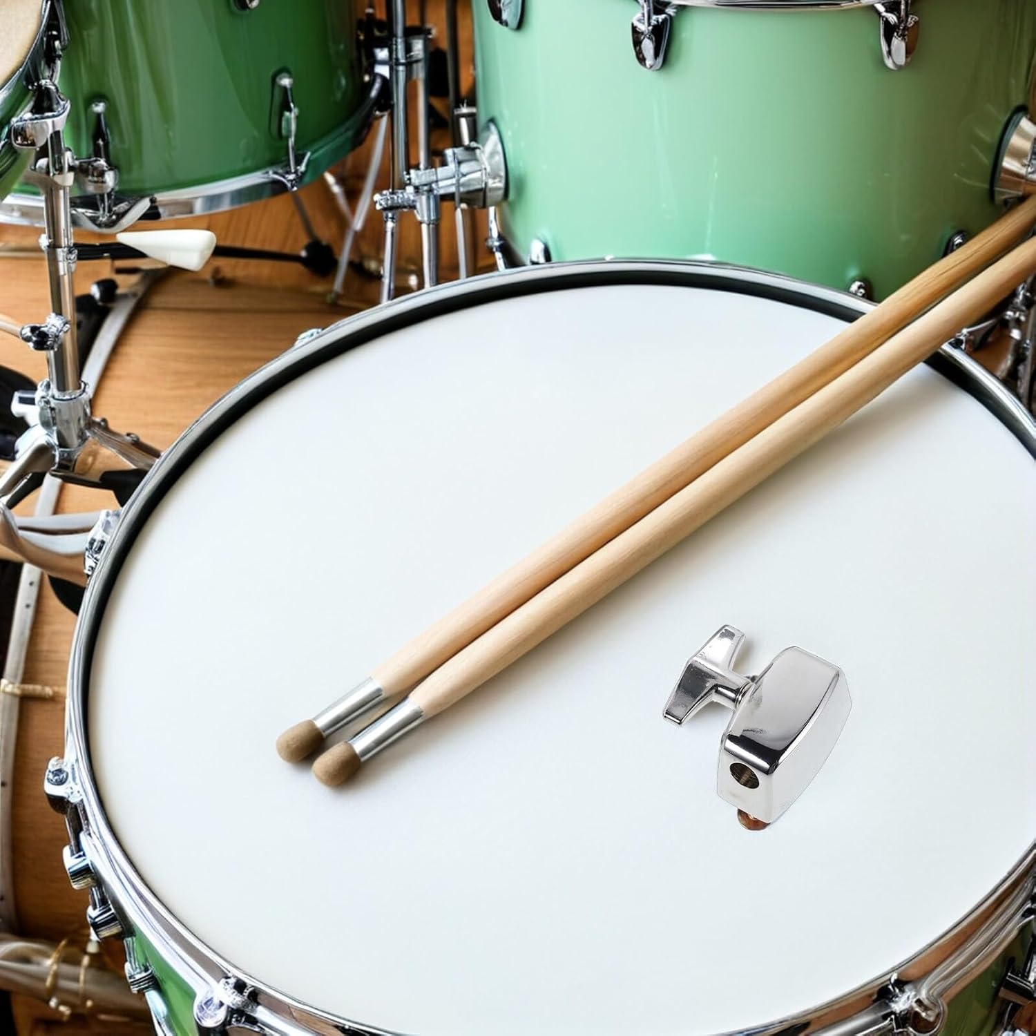 Металлический монтажный кронштейн для ножек барабана Floor Tom с отверстиями. Прочное основание для ножек ударных инструментов. Монтажное оборудование для ударных установок и малых барабанов