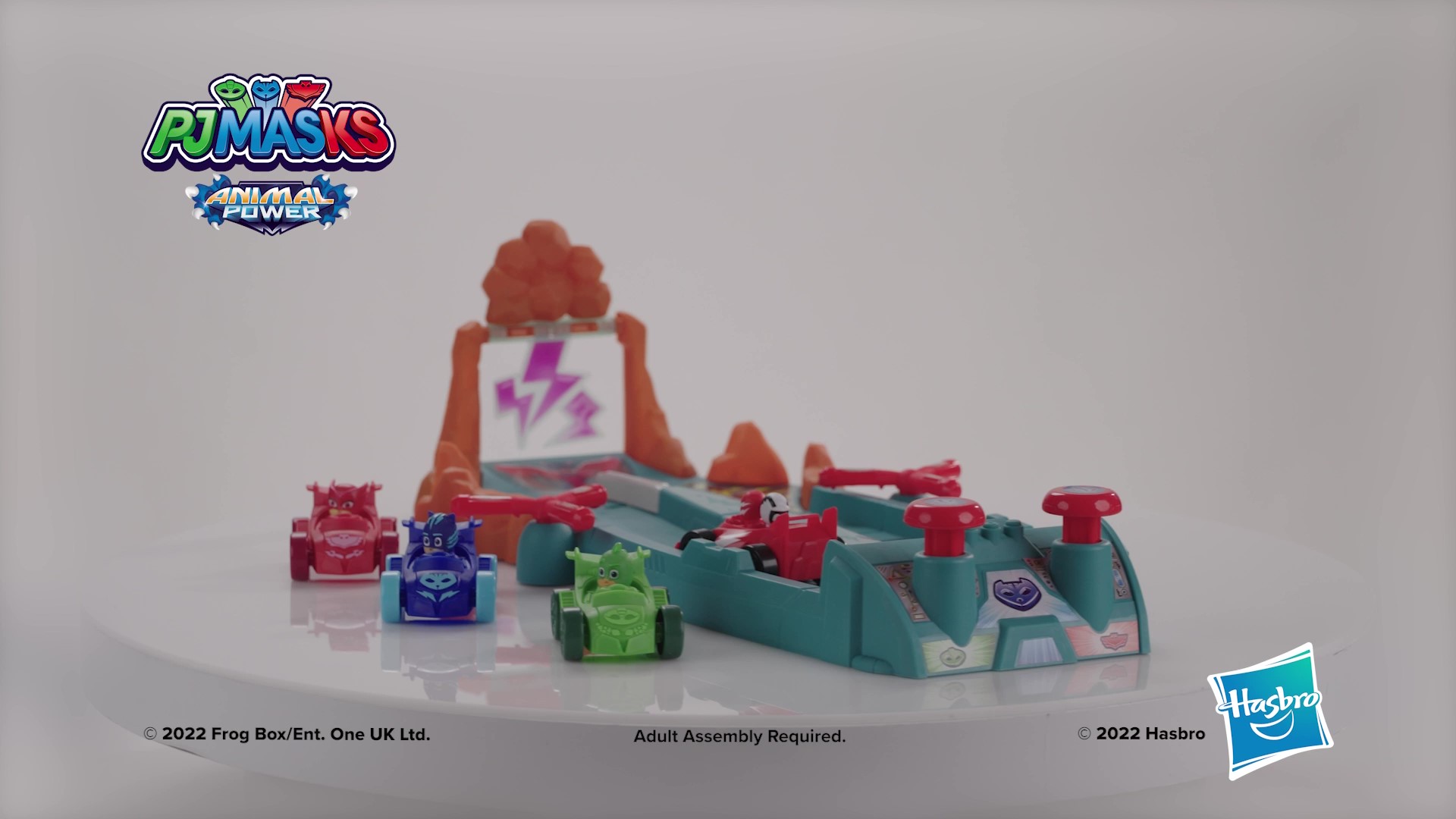 Amazon.com: PJ Masks Animal Power Smash and Zoom Racetrack