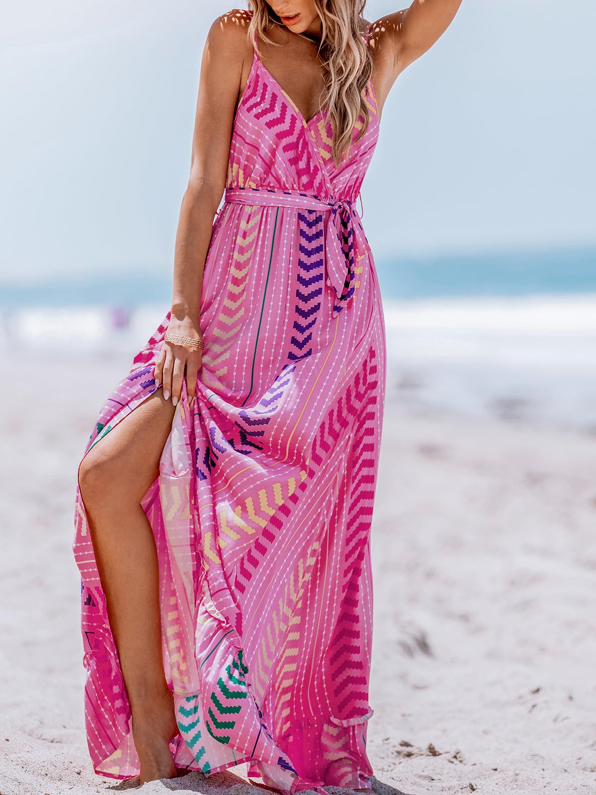 CUPSHE Damen Sommerkleid Boho V-Ausschnitt Ärmellos Maxikleid Spaghettiträger Freizeitkleid Rüschensaum Strandkleid mit Gürtel